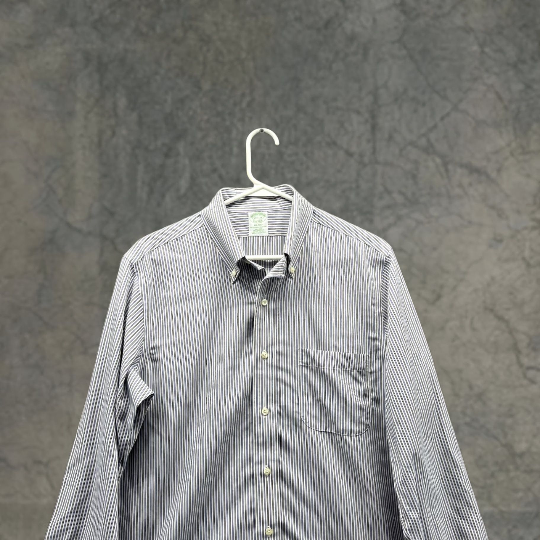 Brooks Brothers Brooks Brothers Shirt Men 15.5 33 Adult Pink Casual Button Down Milano Preppy Striped Long Sleeve Button-Up Collared 40 in Chest Regular Size US L / EU 52-54 / 3 - 1 Thumbnail