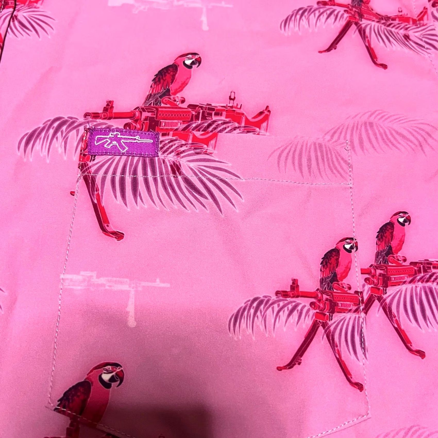 Etro Retro Rifle Saws And Macaws Shirt Mens XL Pink Hawaiian Performance Button Up Size US XL / EU 56 / 4 - 2 Thumbnail