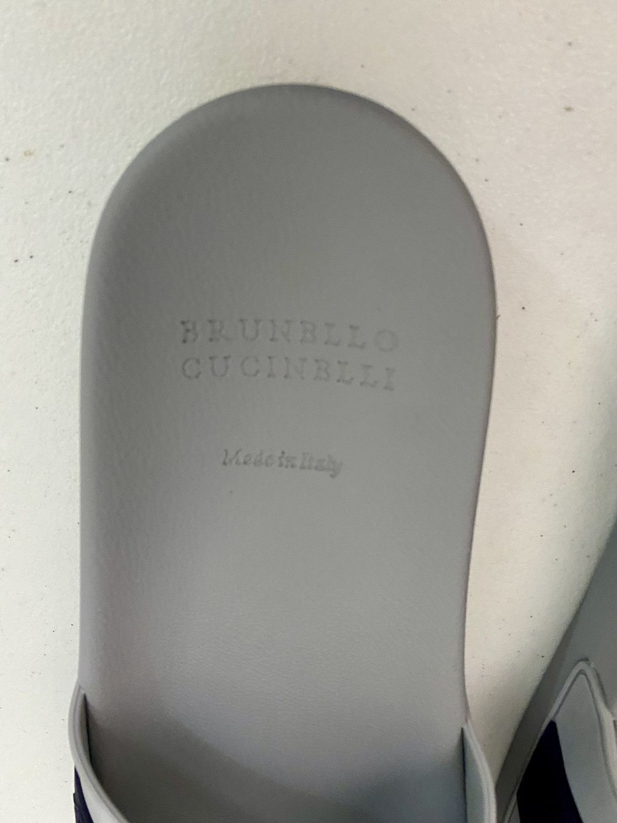 Brunello Cucinelli Brunello Cucinelli 🇮🇹 Grey/Blue Resort Logo Pool Slides 7 NWT Size US 7 / EU 40 - 2 Thumbnail