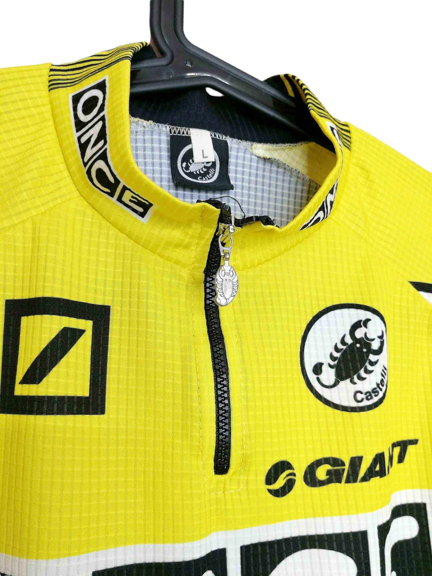 Vintage Vintage Castelli Cycling Jersey Giant Deutche Bank Once Size US M / EU 48-50 / 2 - 8 Thumbnail