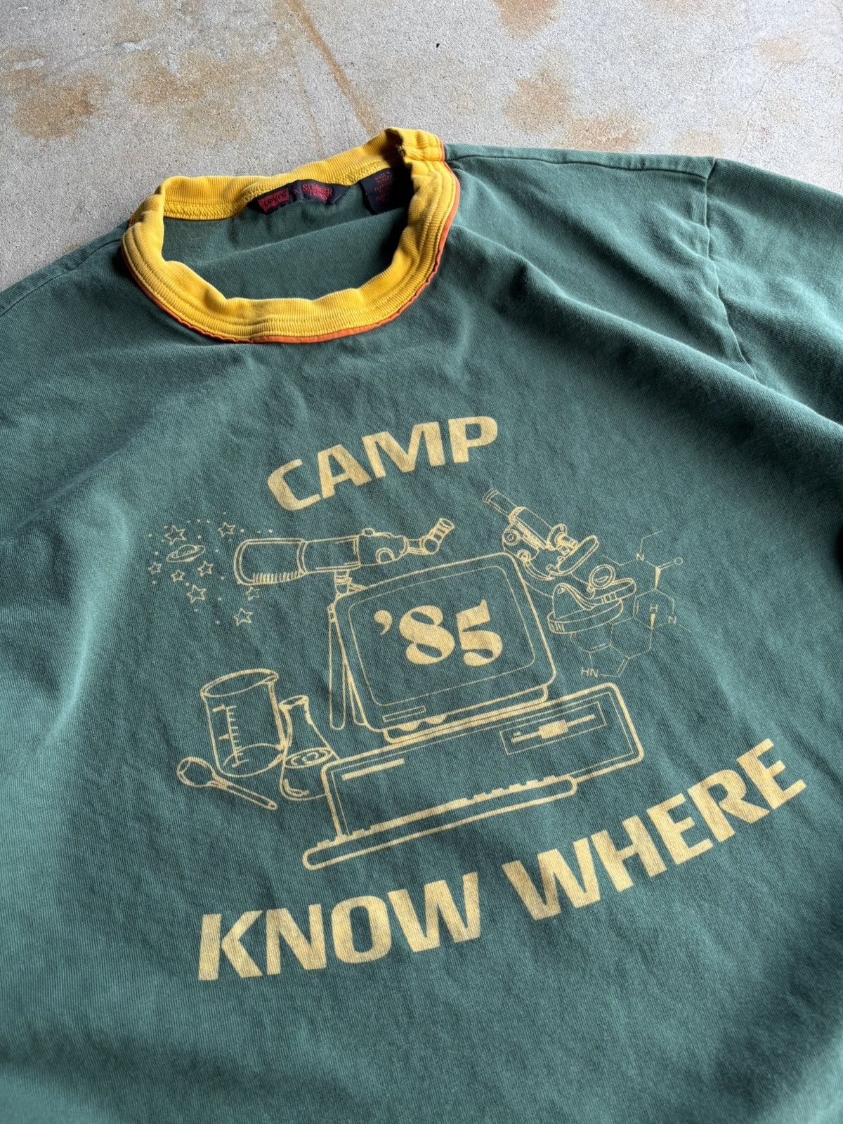 Levi's Vintage Levis X Stranger Things Netflix Original Ringer Tee Size US M / EU 48-50 / 2 - 3 Thumbnail