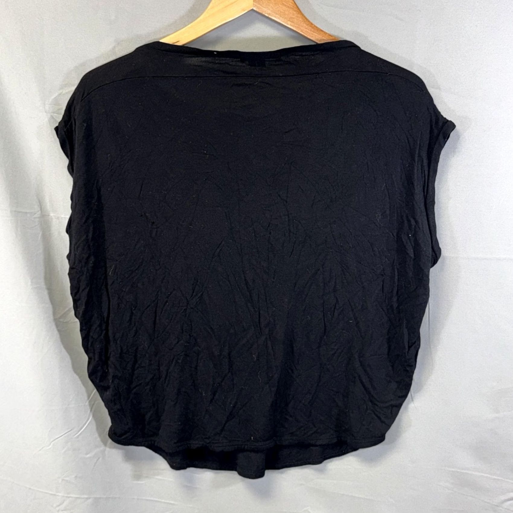 Vince Vince Shirt Womens Small Black Scoop Neck Dolman Cap Sleeve 100% Rayon Soft Size S / US 4 / IT 40 - 2 Thumbnail