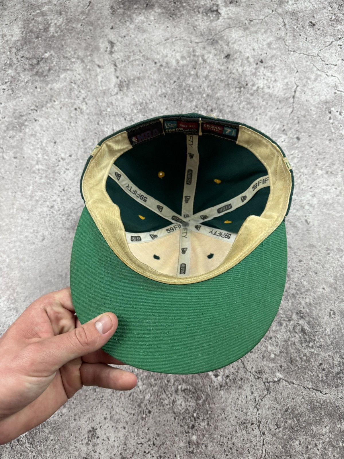 NBA Vintage 90s NBA Boston Celtics Embroidered Logo Cap Size ONE SIZE - 6 Thumbnail