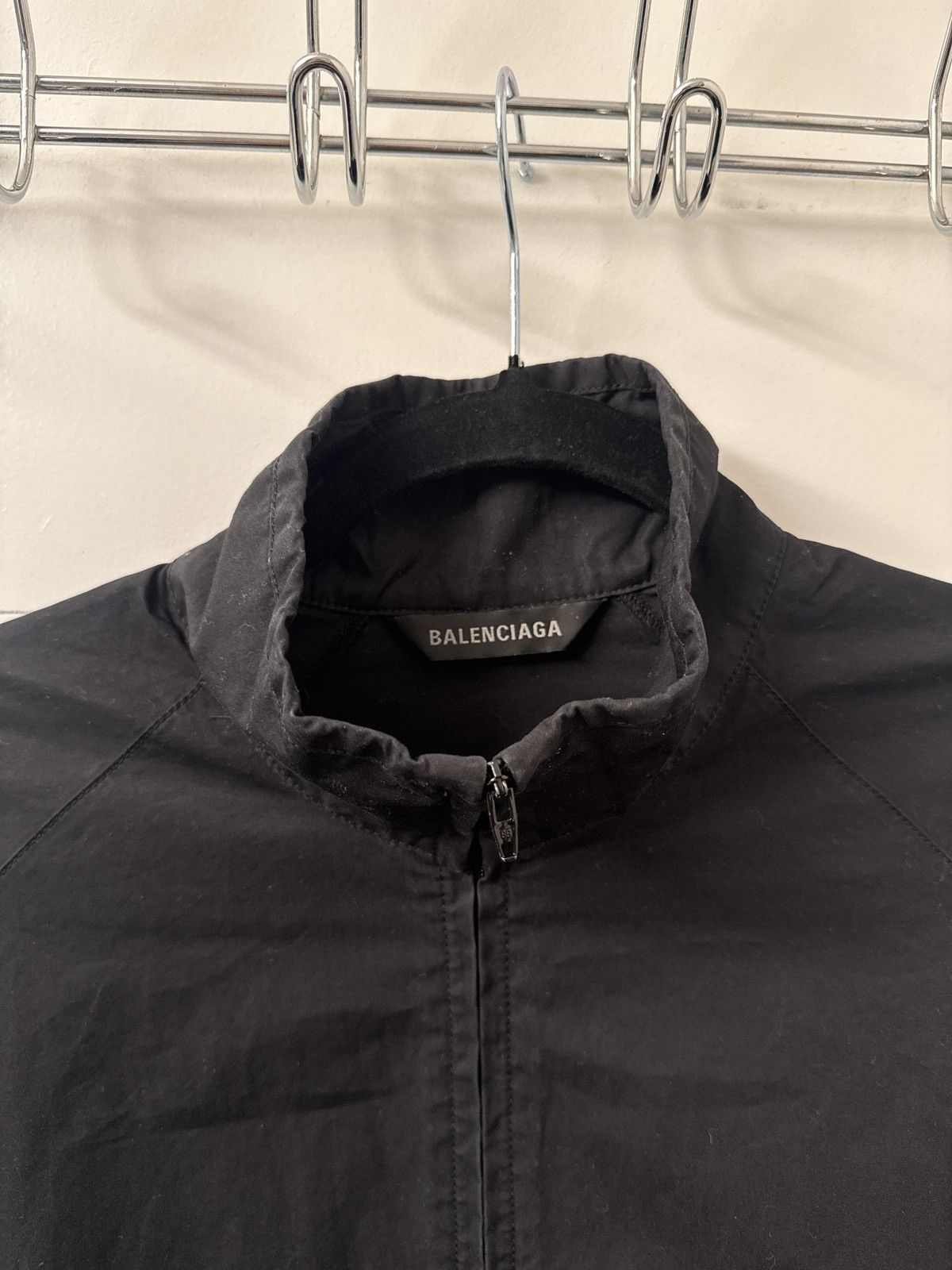 Balenciaga Balenciaga 3B Logo Track Suit Jacket in Black Size US S / EU 44-46 / 1 - 8 Thumbnail