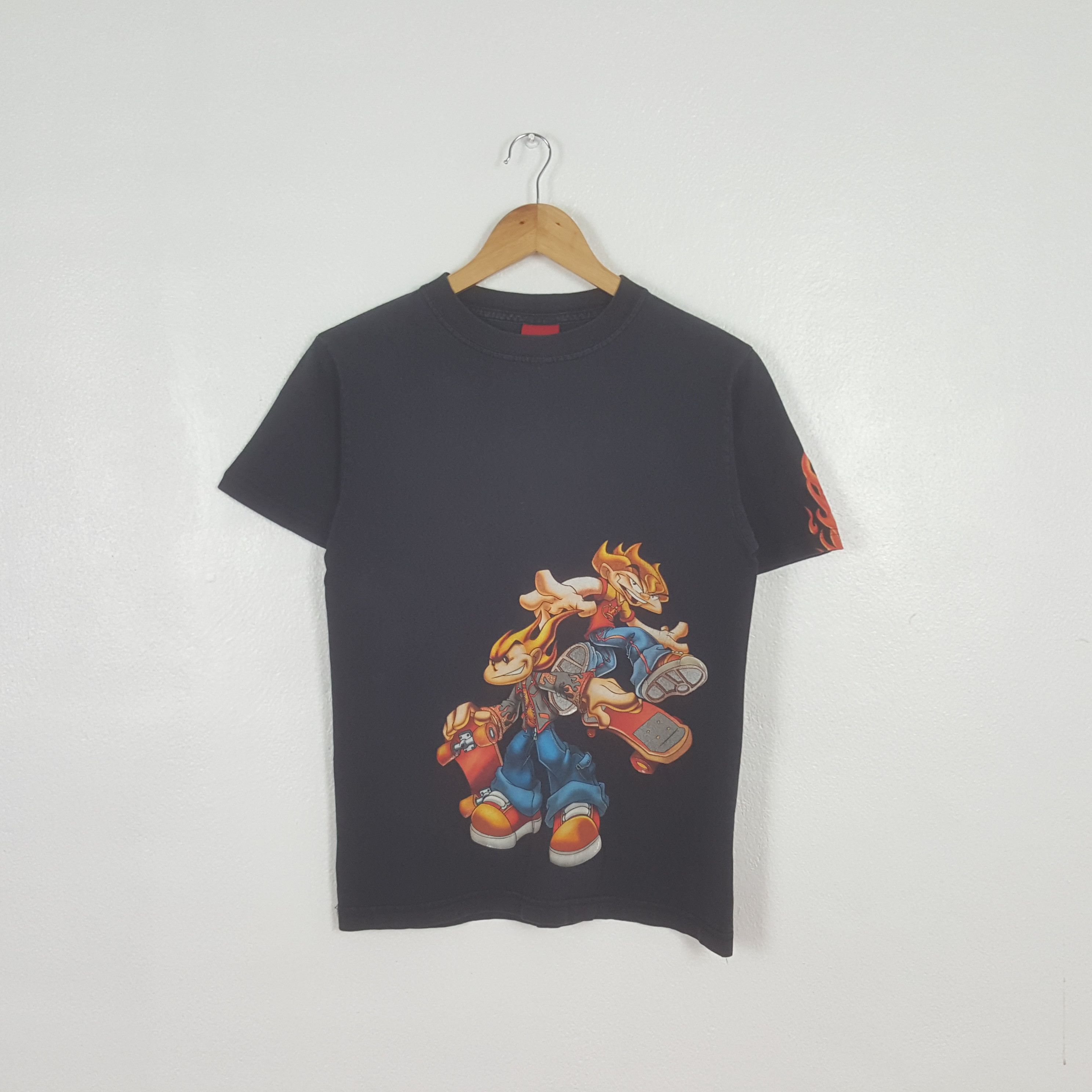 Vintage Vintage Flamehead American Skateboard Tshirt C319N39 Size US S / EU 44-46 / 1 - 1 Thumbnail