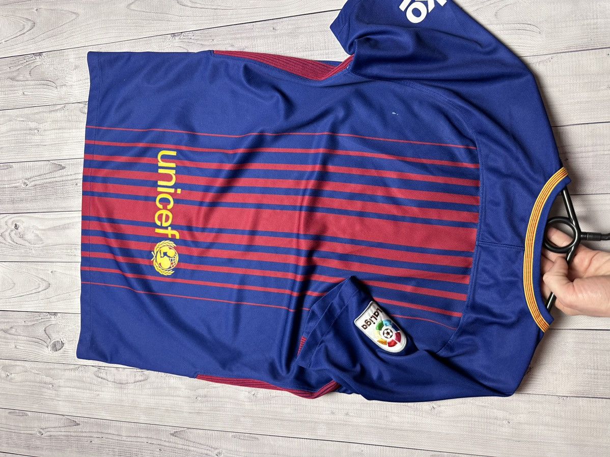 Nike × Vintage Vintage Nike Barcelona soccer jersey size m Size US M / EU 48-50 / 2 - 7 Thumbnail