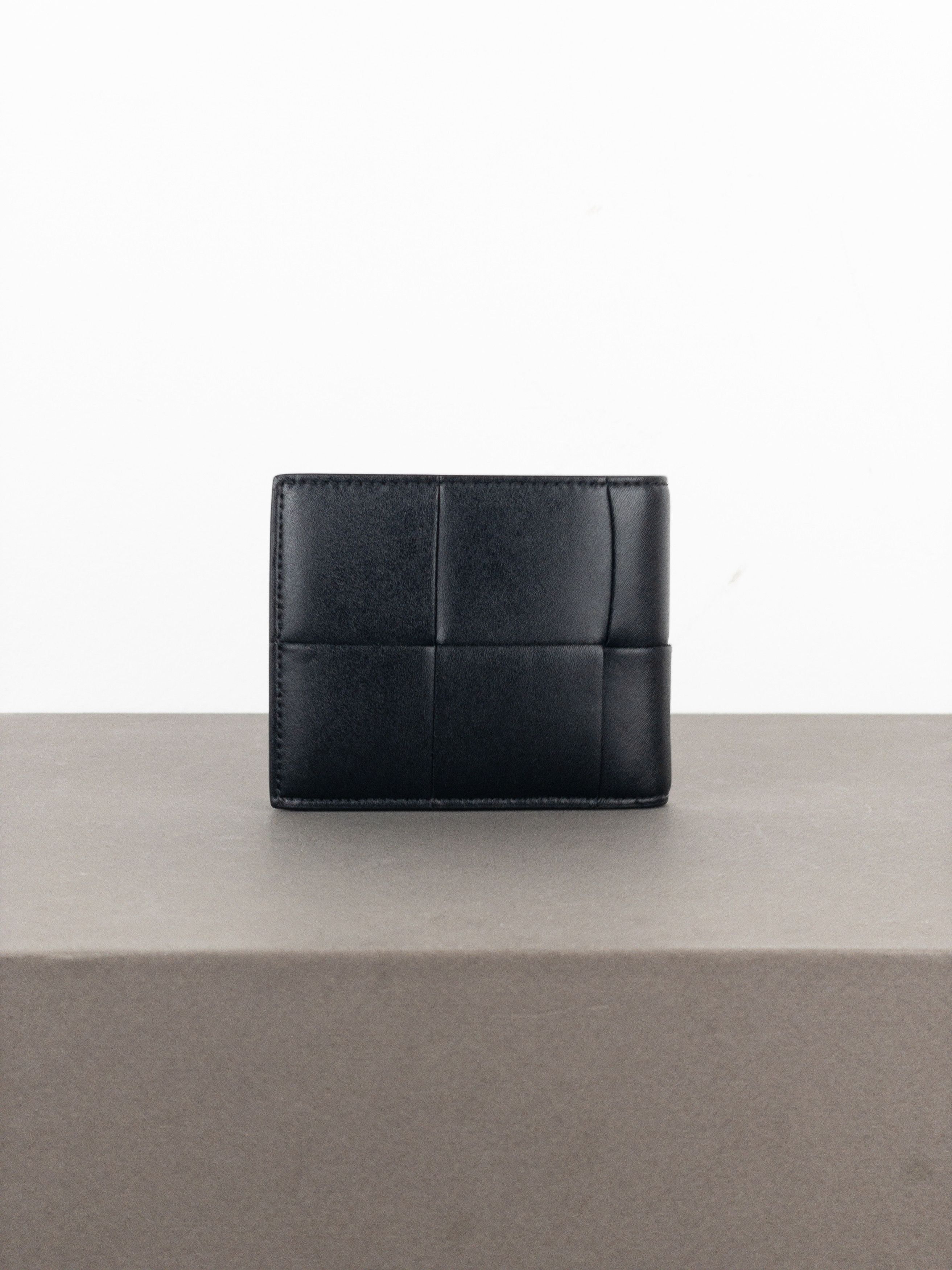 Bottega Veneta Bottega Veneta Cassette Bi-Fold Wallet Leather Black Size ONE SIZE - 5 Thumbnail