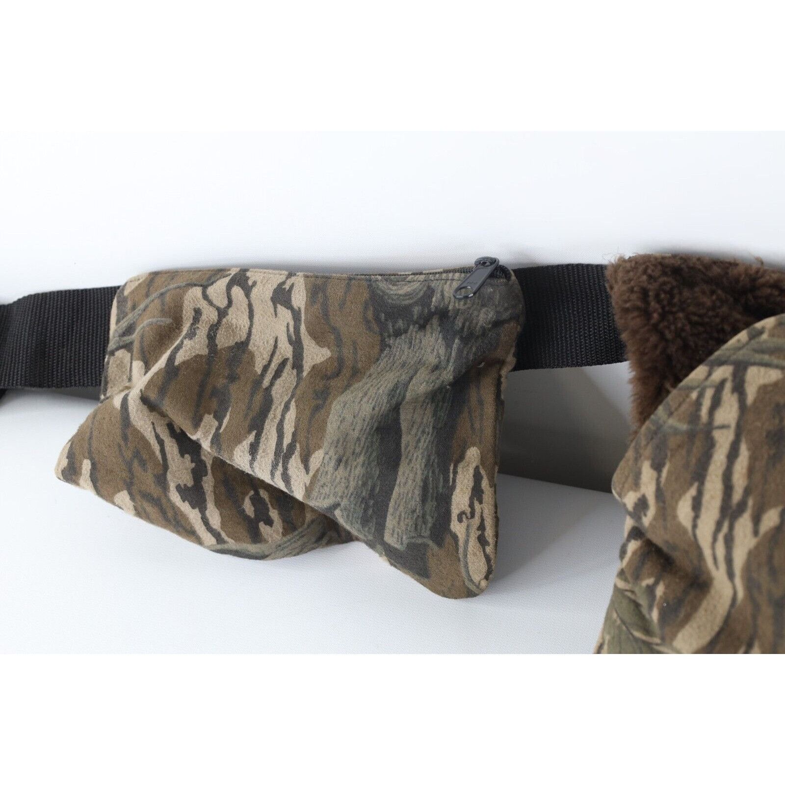 Vintage Vintage 90s Mossy Oak Camouflage Chamois Cloth Belt Bag Size ONE SIZE - 3 Thumbnail