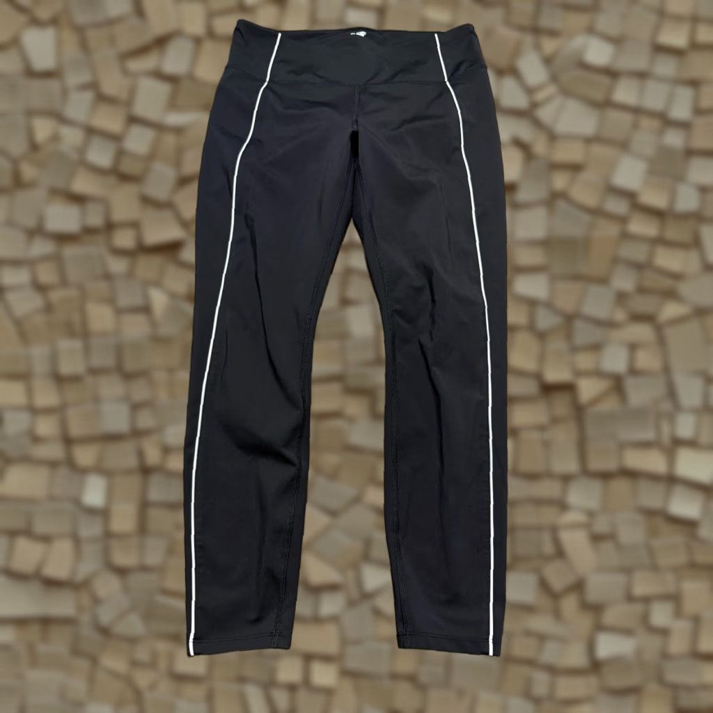 Avia AVIA Pants Women's XL Black Leggings Pull On Mid Rise Activewear Yoga Casual Ankle Modern 27 in Inseam Womens - Free Return Size 40" / US 18 - 1 Thumbnail