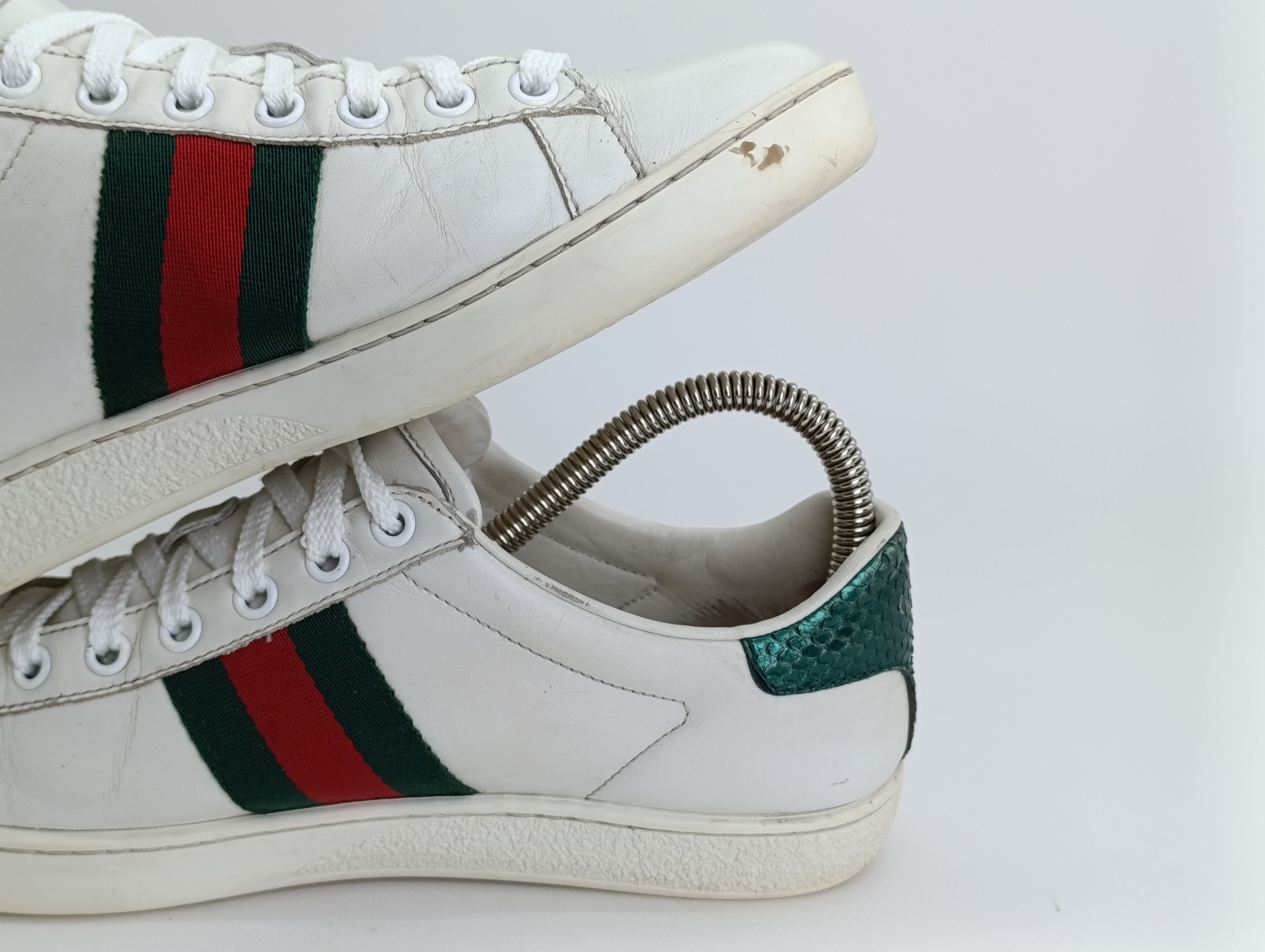 Gucci GUCCI ACE HEART DAGGER LEATHER SHOES EMBROIDERED SNEAKERS Size US 7 / IT 37 - 9 Thumbnail