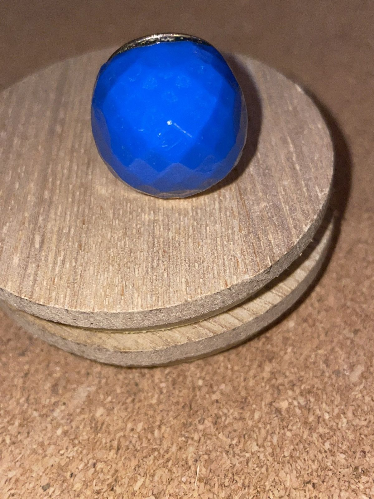 Vintage Vintage 1970’s Lapis Blue Resin Faceted Dome Ring Size 6 Size ONE SIZE - 9 Thumbnail