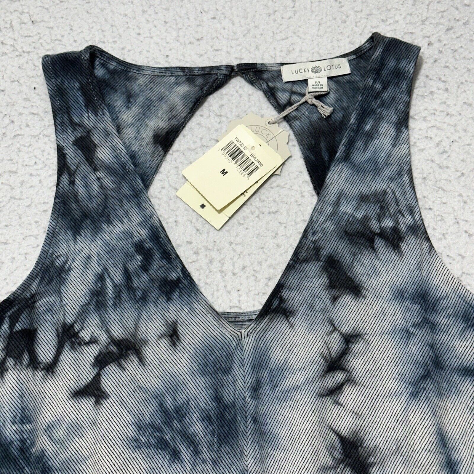 Lucky Brand Lucky Lotus Lucky Brand Medium Romper 3" Inseam Blue Tie Dye Size 32" / US 10 / IT 46 - 2 Thumbnail