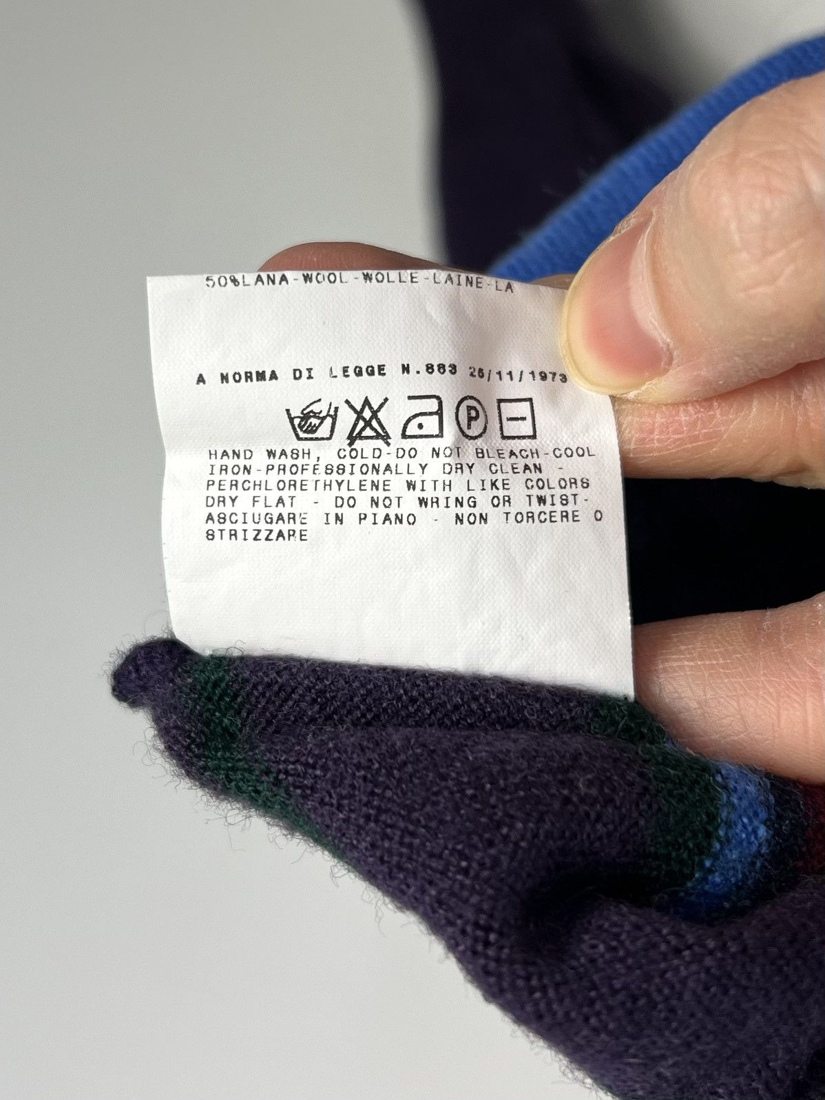 Dolce & Gabbana Dolce & Gabbana Golf Sweater Made In Italy High End 50% Wool Size S / US 4 / IT 40 - 8 Thumbnail