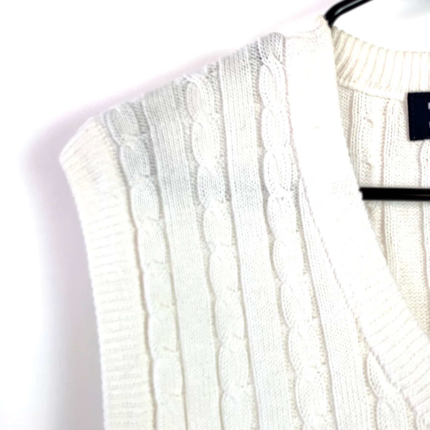 Vintage VINTAGE Boast Cable-Knit White V-Neck Mens Vest XS Sweater Sleeveless Knit Cotton 100% Men's Clothing Size US XS / EU 42 / 0 - 2 Thumbnail