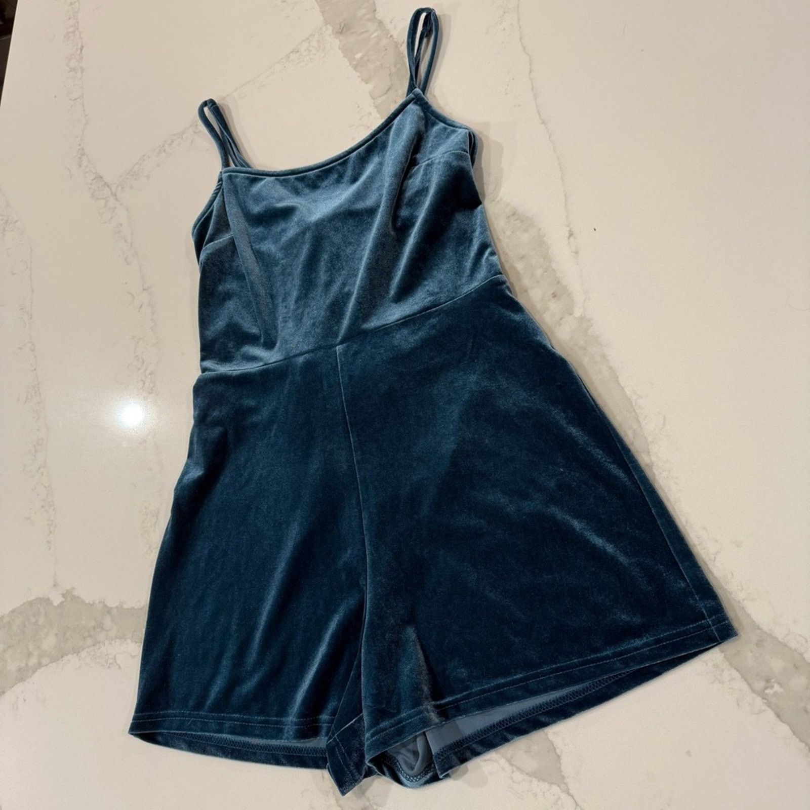 Urban Outfitters Urban Outfitters Luxe Velour Tie Back Romper Womens Small Size 28" / US 6 / IT 42 - 3 Thumbnail