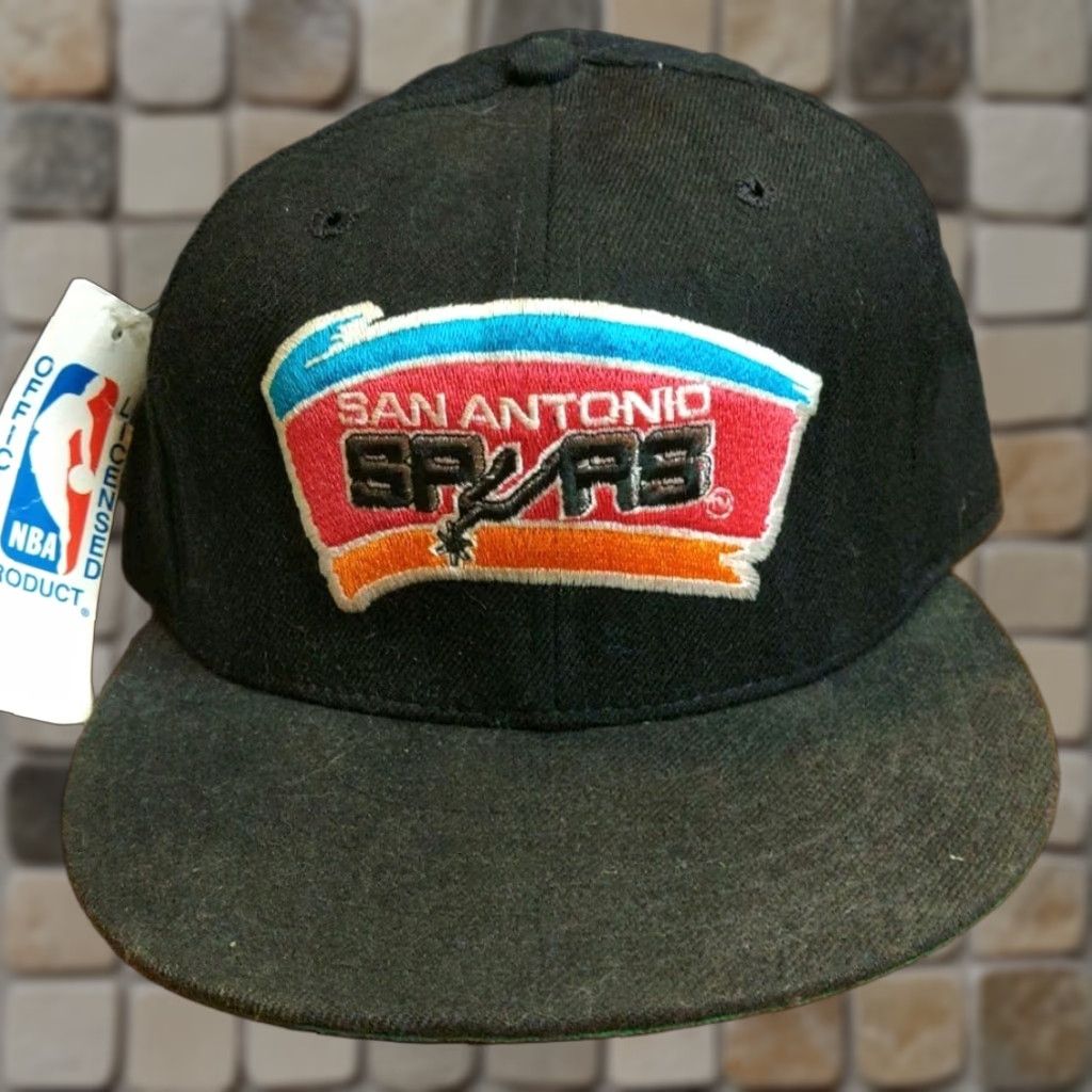 New Era VINTAGE San Antonio Spurs New Era Official NBA Hat 6 7/8 NWT USA Black Wool Twill 90s Mens Baseball Cap USA Spurs 90s Size ONE SIZE - 1 Thumbnail