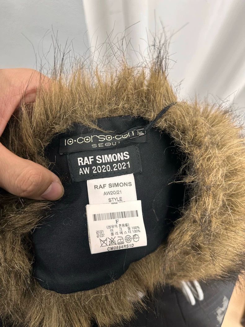 Raf Simons Raf Simons Fur Chain Neck Wrap-2505 Size ONE SIZE - 7 Thumbnail