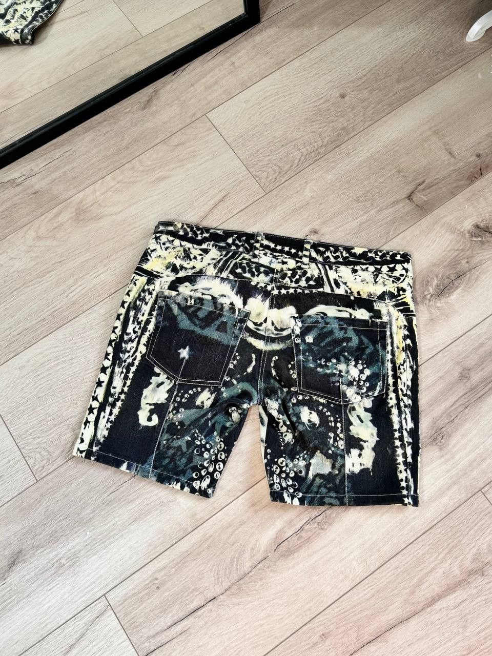 Balmain Balmain Eagle Tie Dye Denim Shorts Size 38 Size 26" / US 2 / IT 38 - 4 Thumbnail