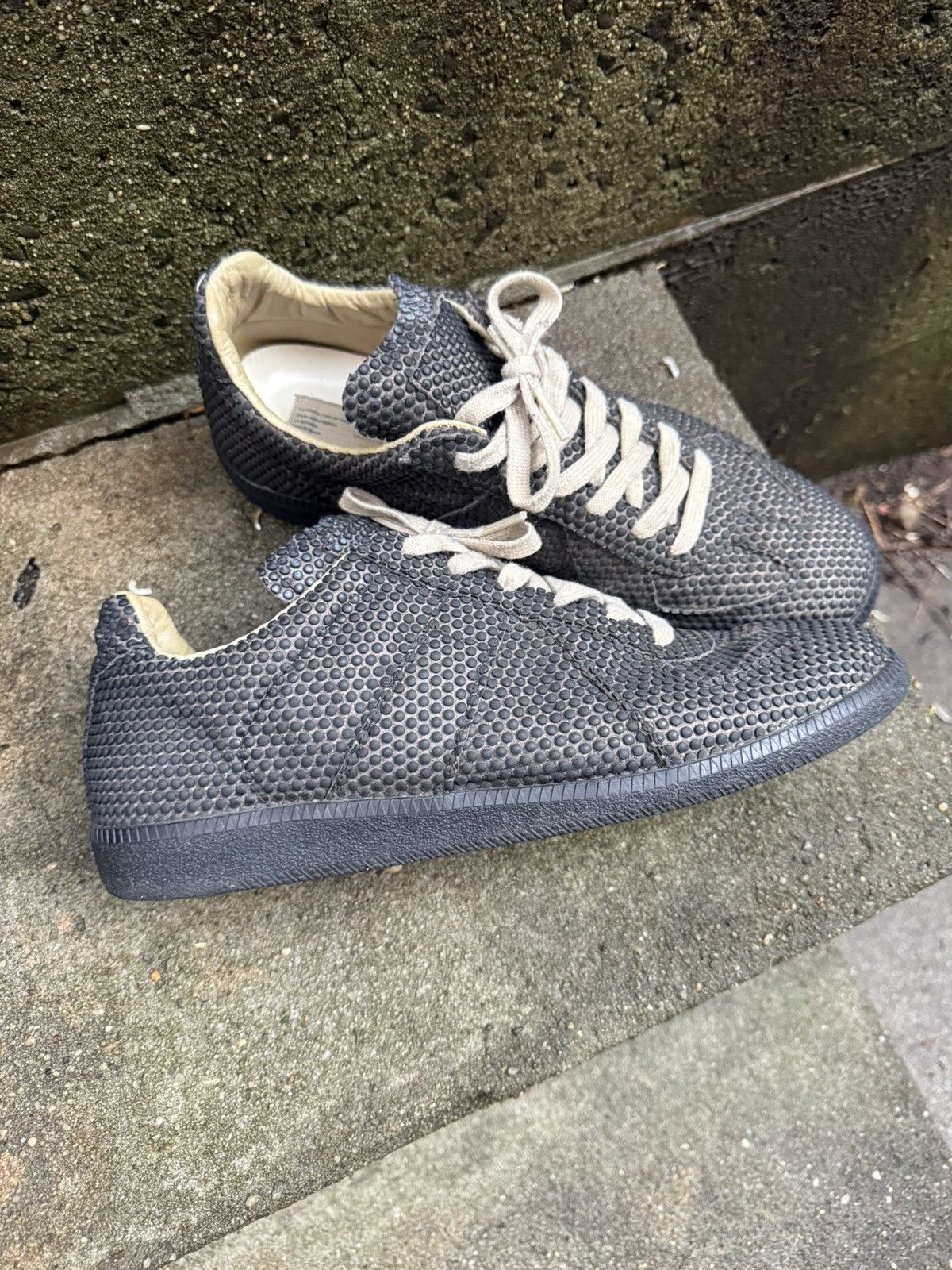 Maison Margiela Maison Margiela Rubberized GAT 43 Size US 10 / EU 43 - 2 Thumbnail