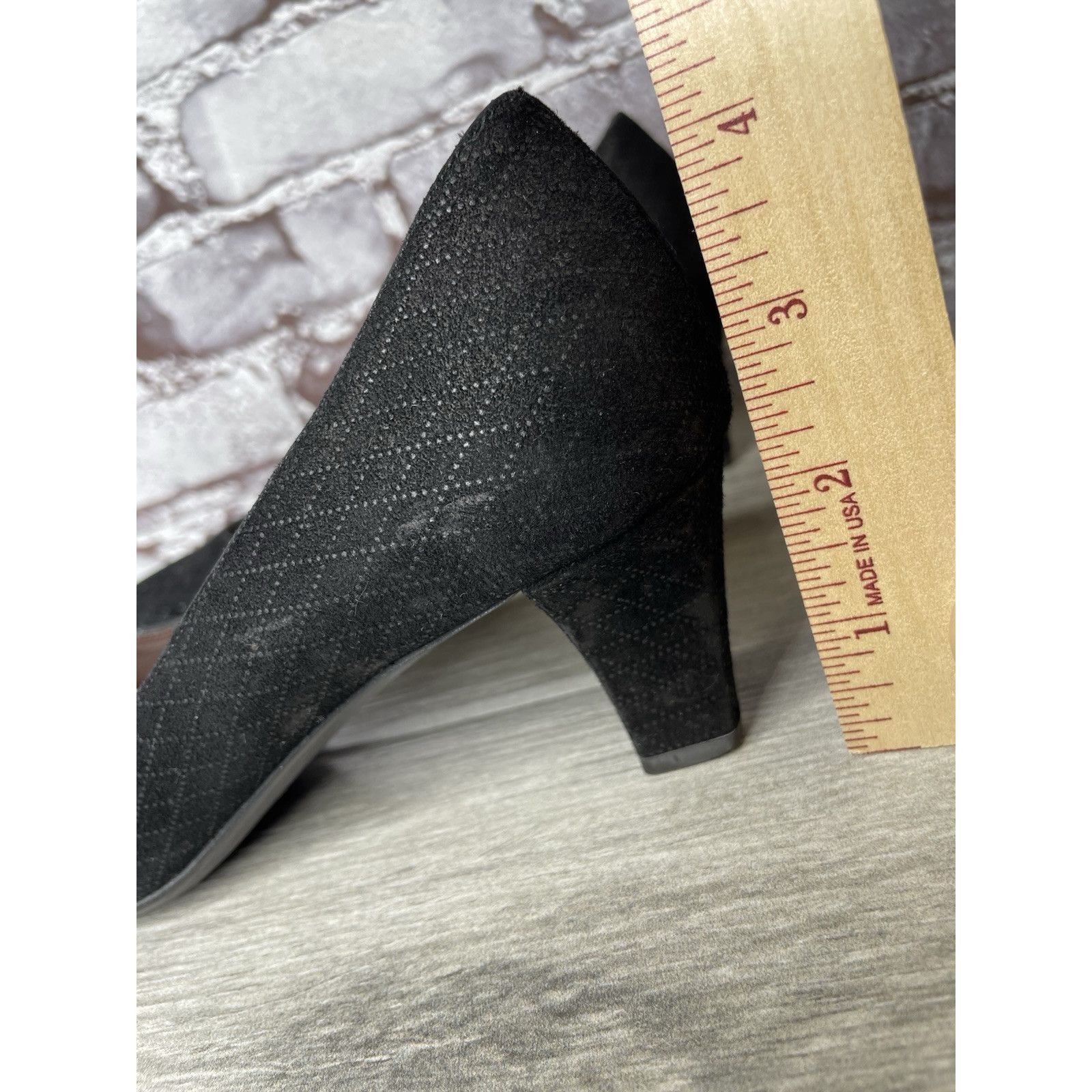 Bruno Magli Bruno Magli Vero Cuoio Black Suede Leather Diamond VTG Heels Size US 7 / IT 37 - 18 Thumbnail