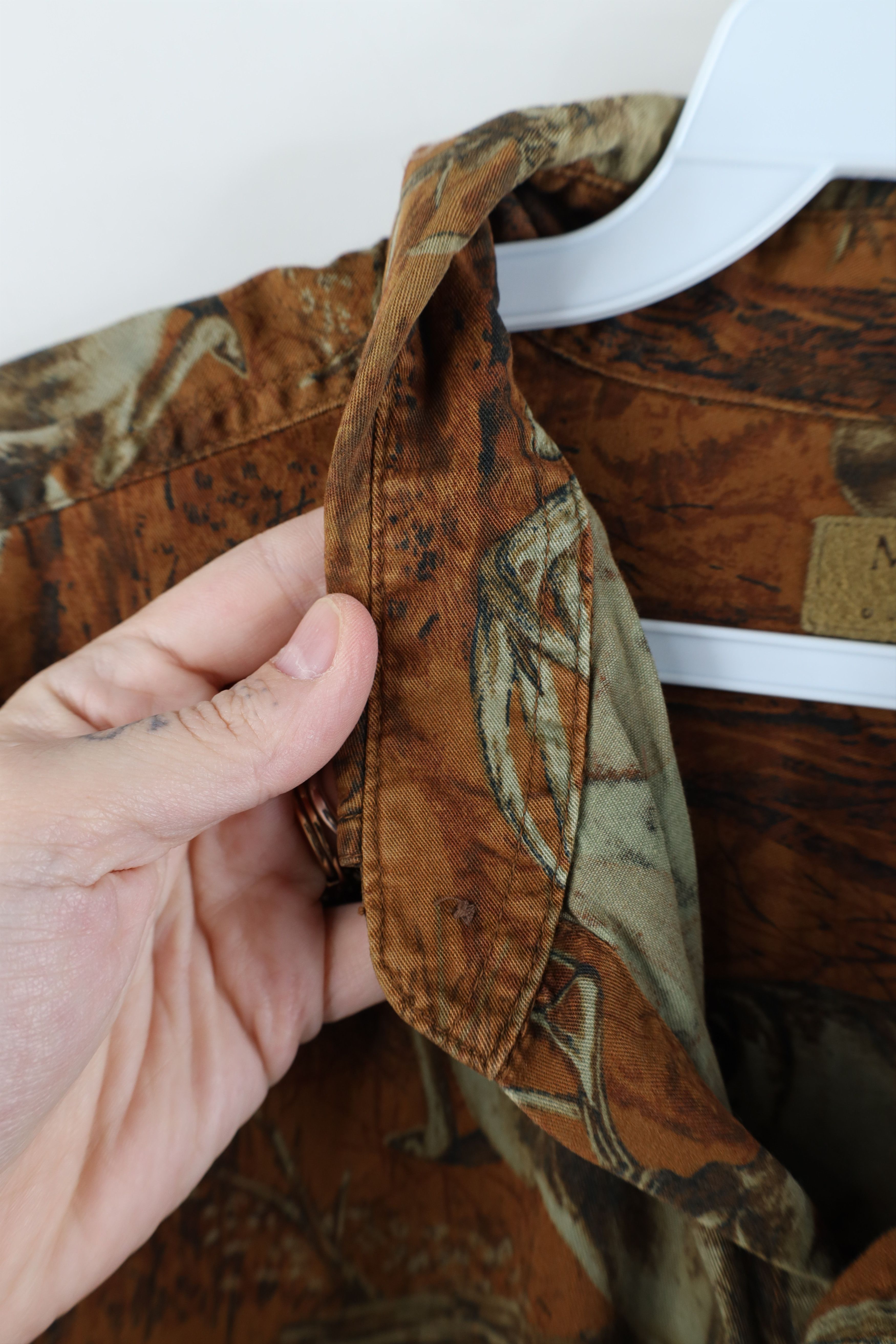 Vintage Vintage 90s Y2K Streetwear All Over Print Button Down Shirt Size US L / EU 52-54 / 3 - 7 Thumbnail