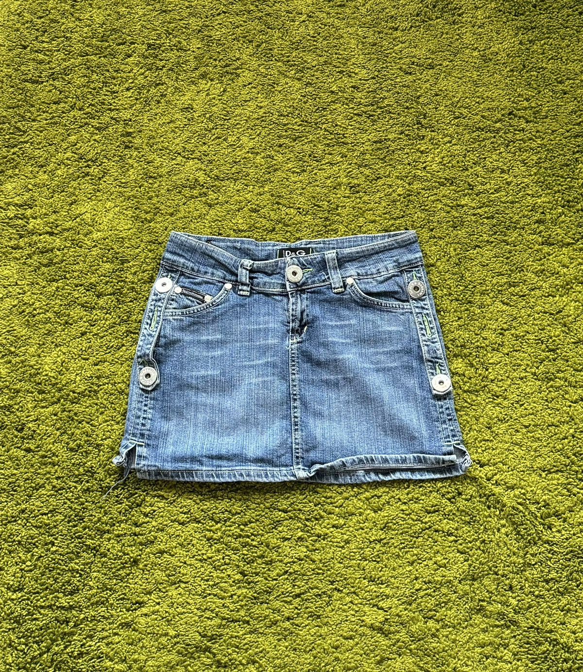 Designer × Dolce & Gabbana × Vintage Dolce & Gabbana D&G 2000s vintage Y2K denim mini skirt Size 27" / US 4 / IT 40 - 1 Thumbnail