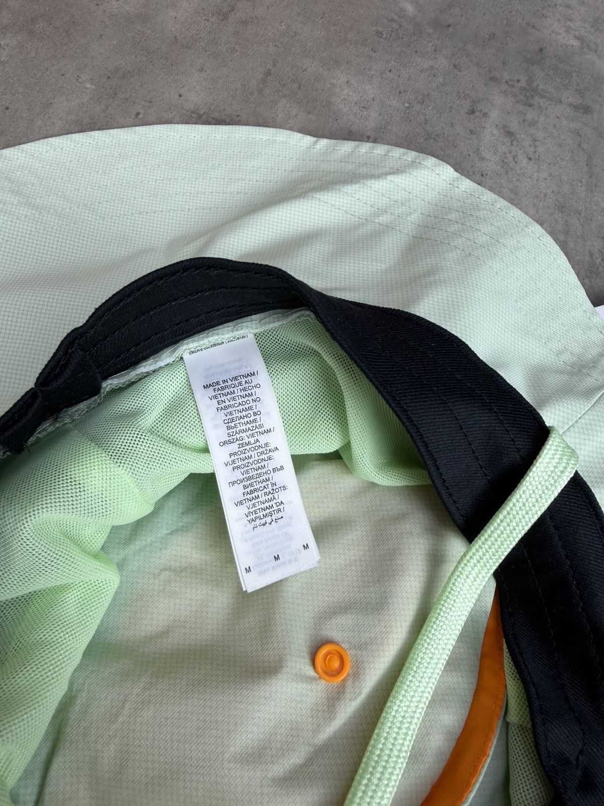 Nike ACG Nike ACG Apex Storm-FIT ADV Bucket Hat Vapor Green Size M Size ONE SIZE - 10 Thumbnail