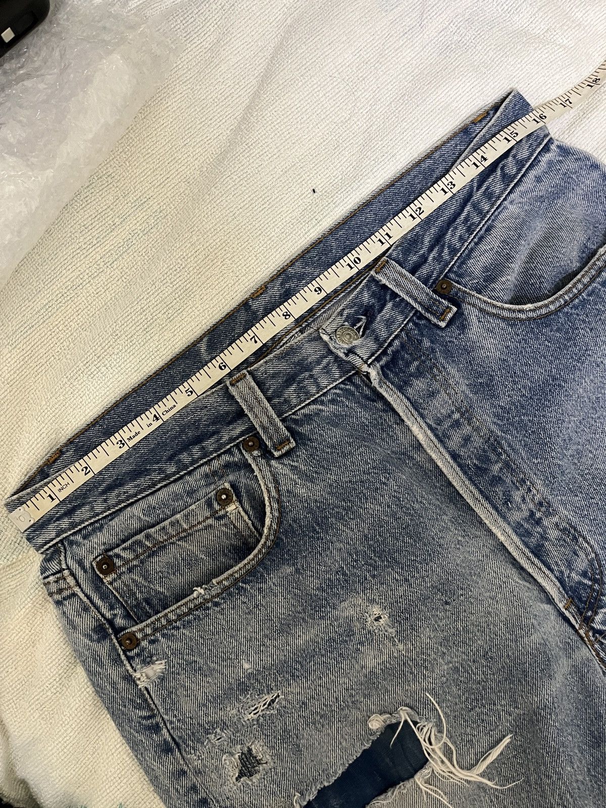 Levi's Vintage 80s Levis 501 Distressed Repaired Boro Size US 32 / EU 48 - 19 Thumbnail