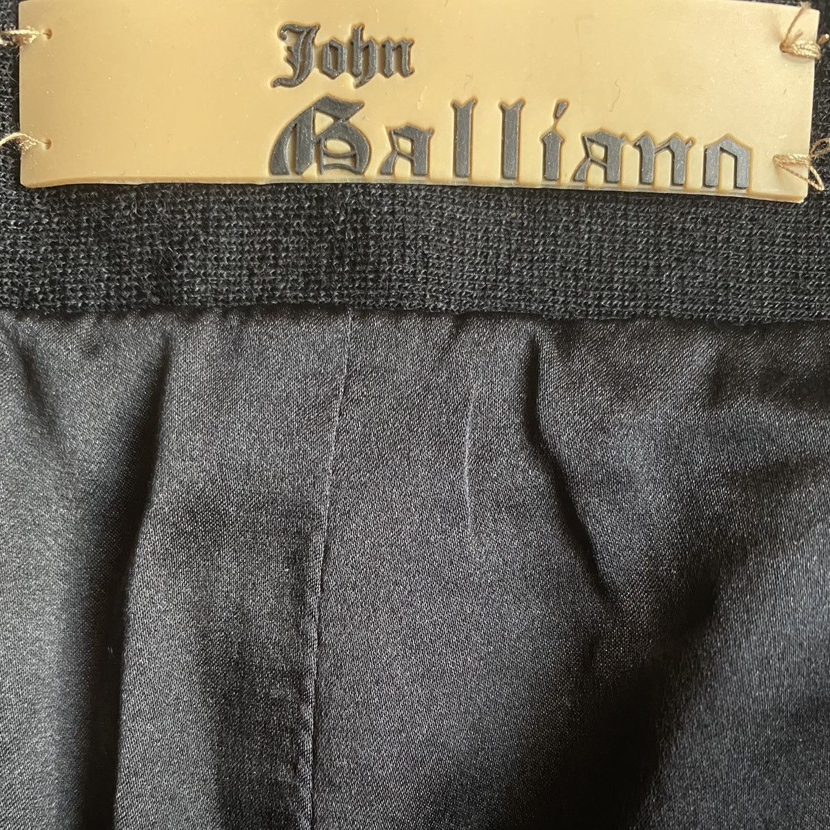 John Galliano Fall 2006 Velour Patchwork Skirt Size 28" / US 6 / IT 42 - 5 Thumbnail
