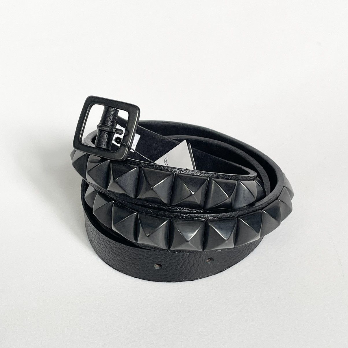 Pre-owned Black Leather Pyramid Stud Belt