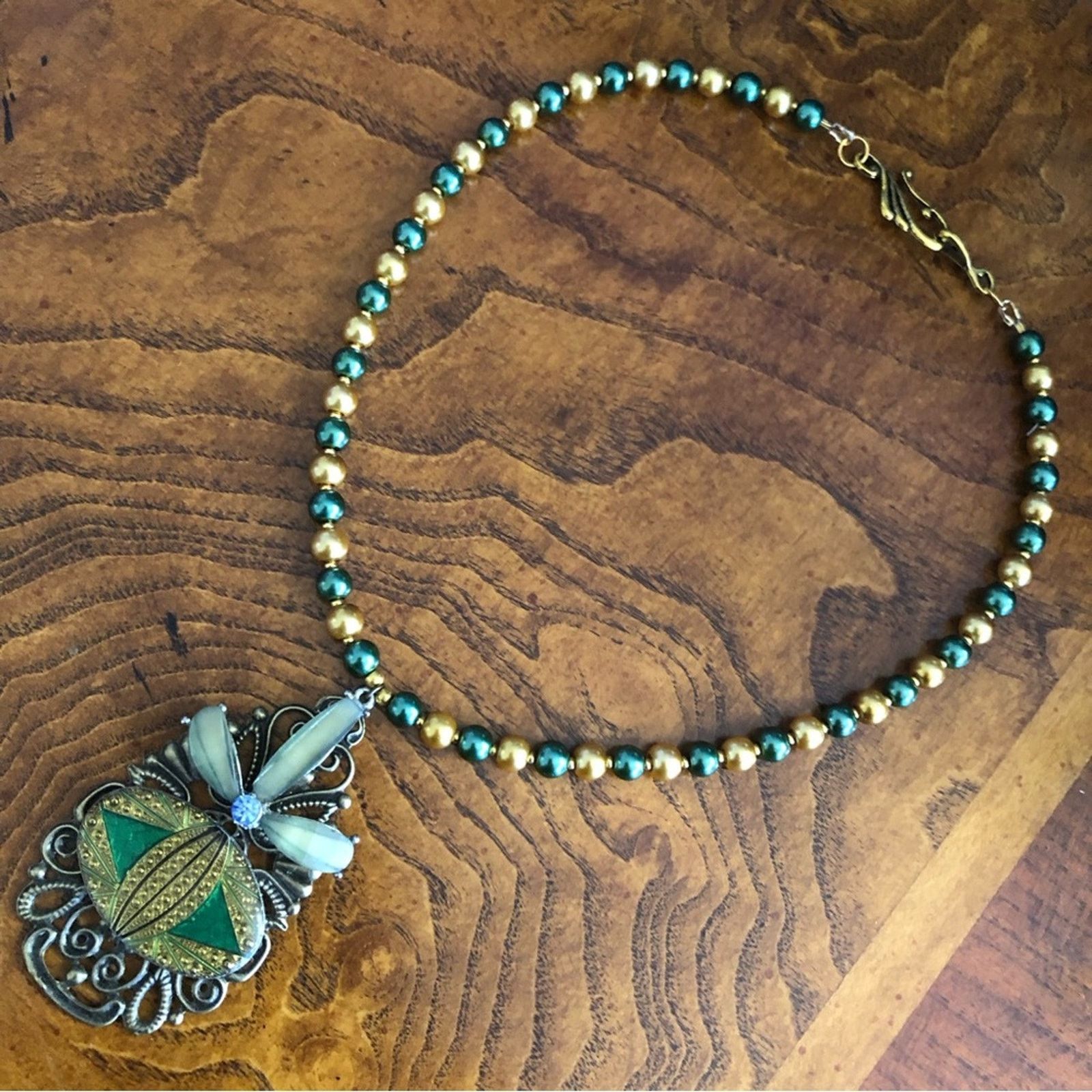 Handmade Handcrafted repurpose filigree medallion Pearl necklace Size ONE SIZE - 10 Thumbnail