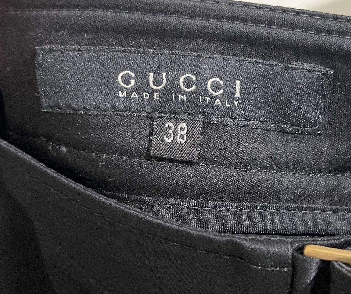 Gucci × Tom Ford AW 2003 Flared Trousers with Gold Buckle Size 26" / US 2 / IT 38 - 9 Thumbnail