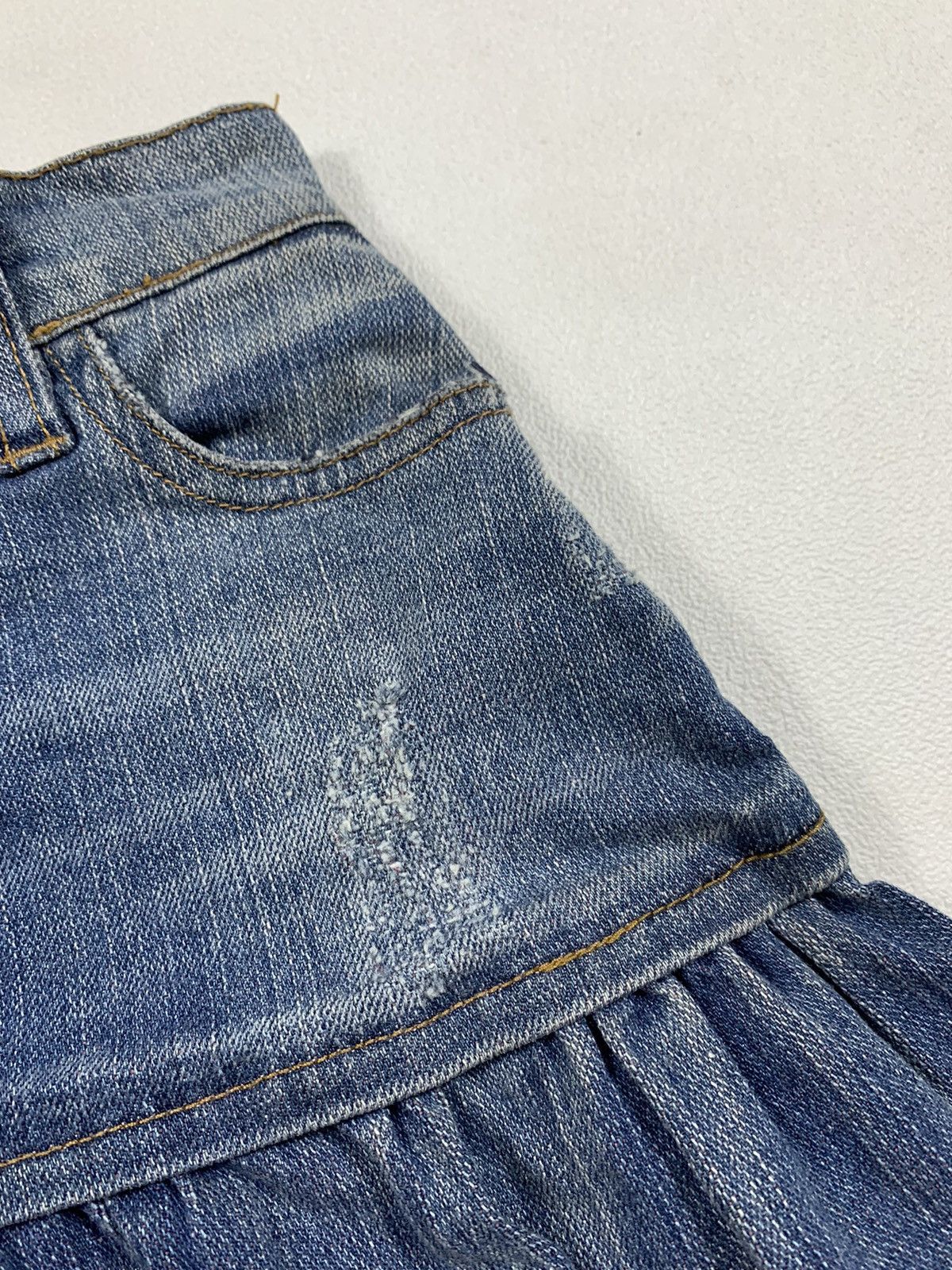 Dolce & Gabbana Denim Skirt Dolce&Gabbana Size 24" / US 00 / IT 34 - 4 Thumbnail