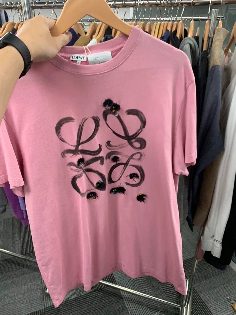 LOEWE Pink short sleeves by Sennen Sen