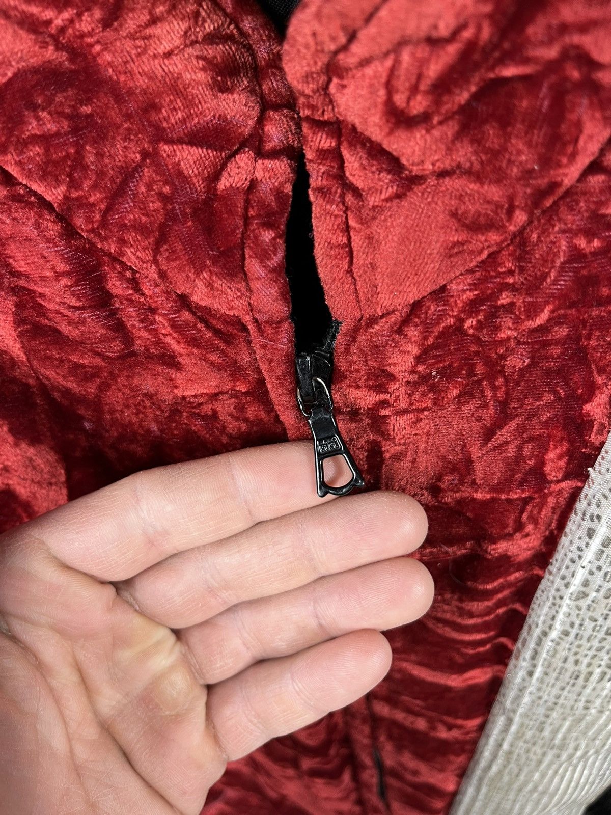 Other Vintage Red Velvet Zip Jacket Stage Costume Style Size US M / EU 48-50 / 2 - 6 Thumbnail