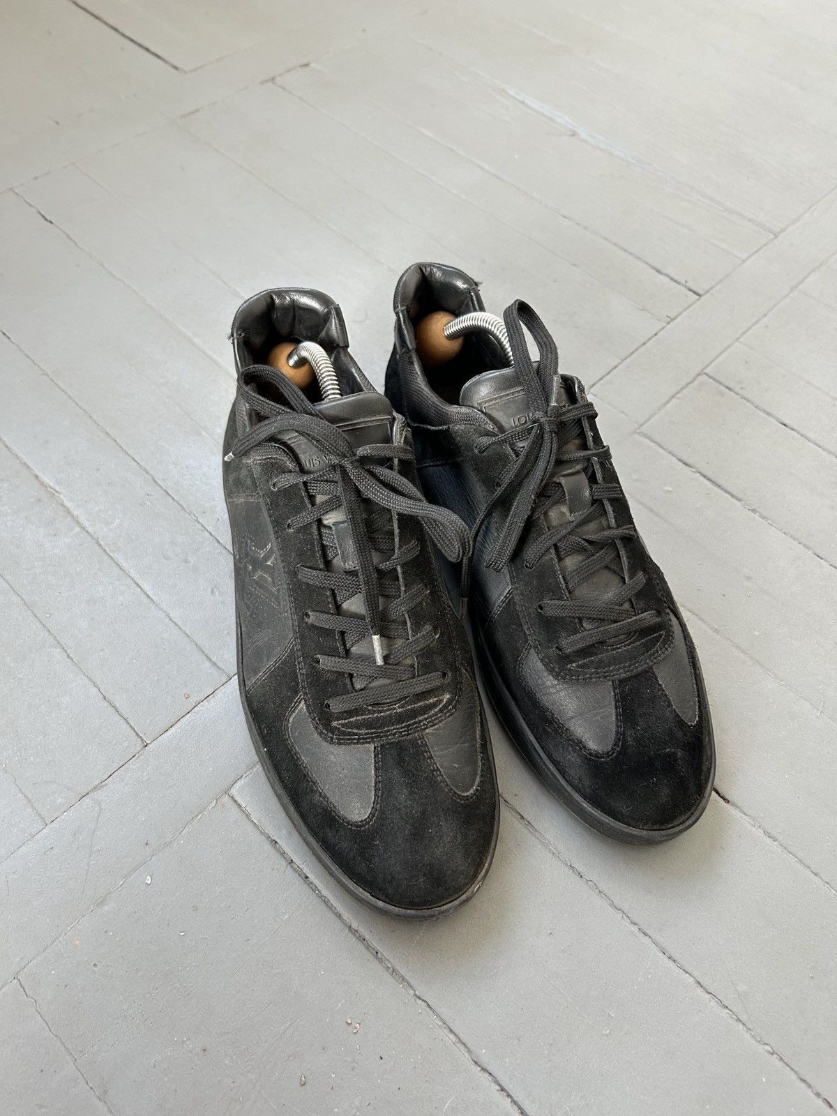 Louis Vuitton Louis Vuitton low top sneakers Size US 7.5 / EU 40-41 - 5 Thumbnail