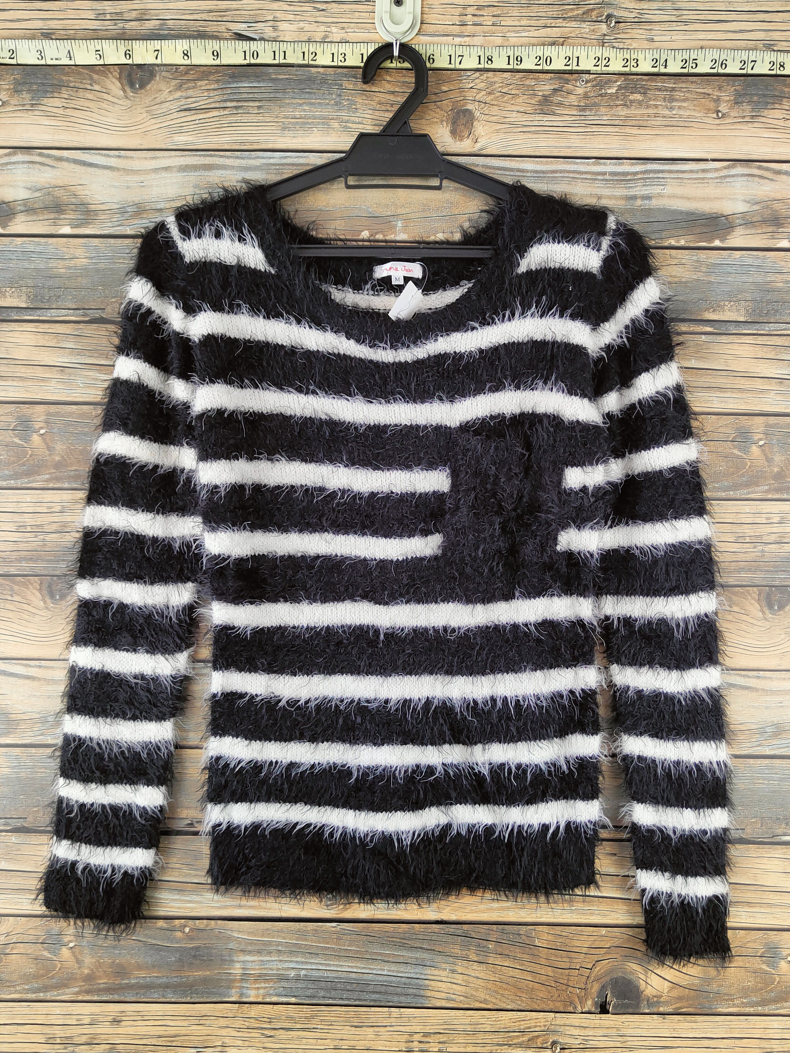 Japanese Brand DL Avail Jean Black White Fur Mohair Knitwear #46-924 Size M / US 6-8 / IT 42-44 - 1 Thumbnail