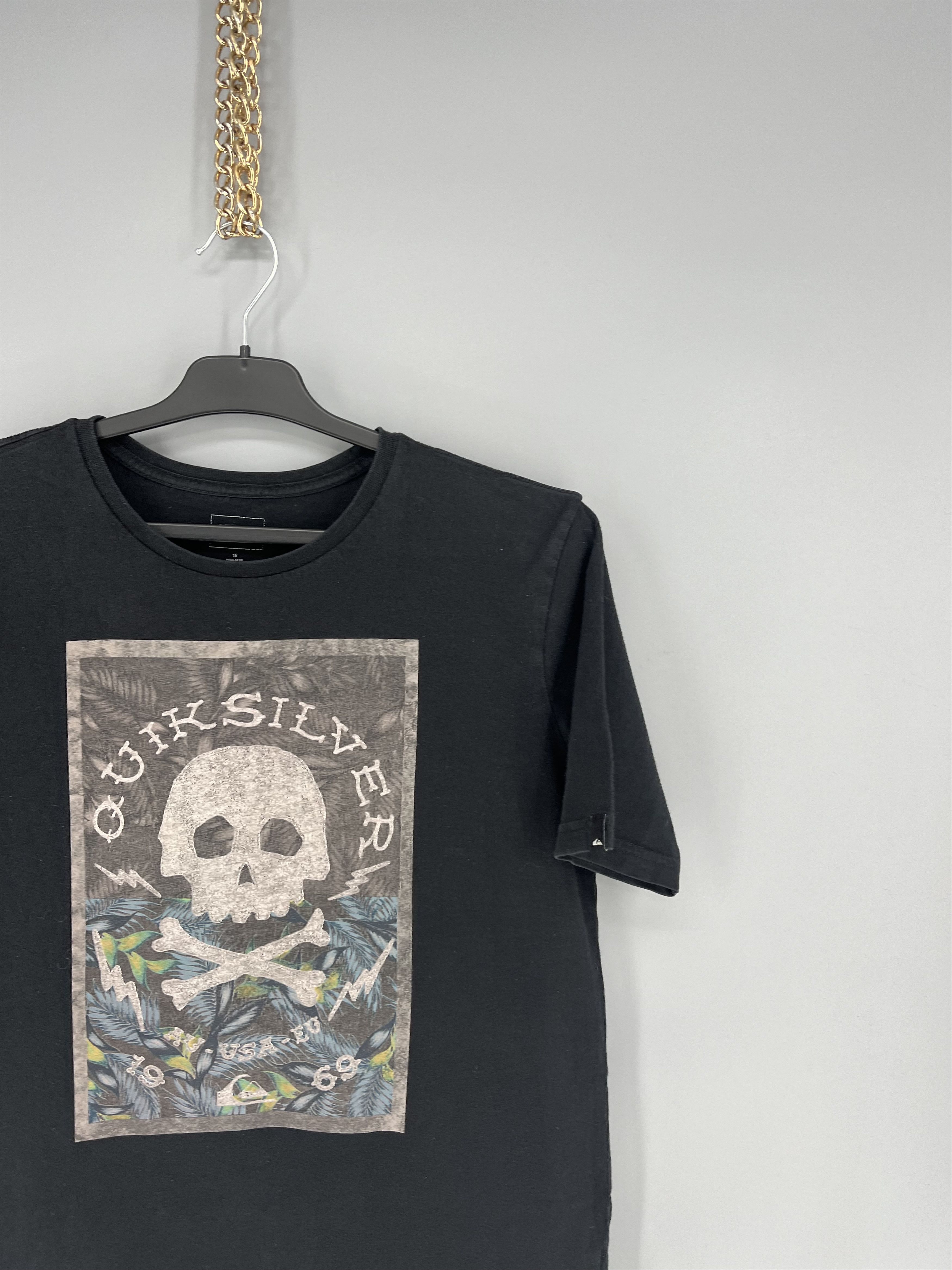 Quiksilver VTG Y2K Quiksilver Skull Logo Punk Design Surf Skate Tees Size US S / EU 44-46 / 1 - 5 Thumbnail
