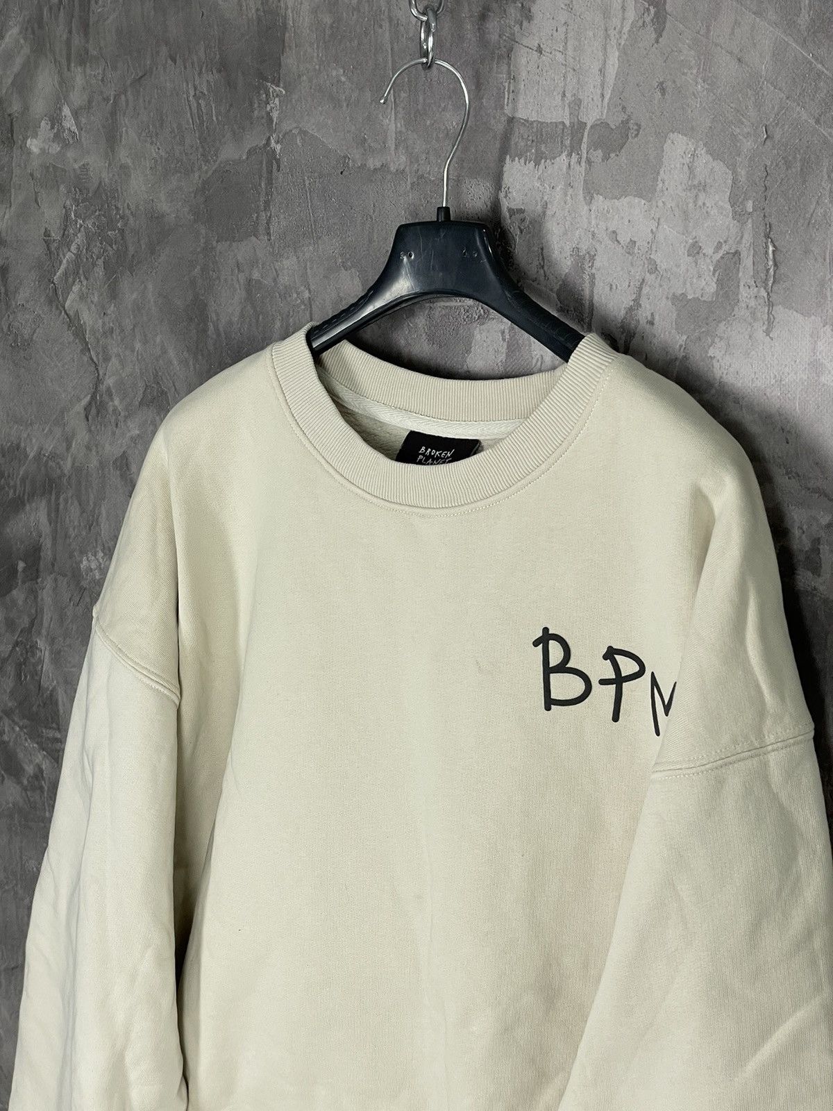 Broken Planet × Japanese Brand Broken Planet The Moon Is Too Close Rare sweatshirt Size US L / EU 52-54 / 3 - 5 Thumbnail