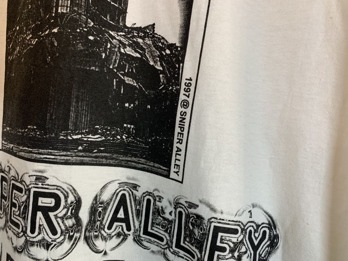 Vintage *RARE* Vintage 1997 Sniper Alley Sarajevo Bosnian War Shirt Size US XL / EU 56 / 4 - 4 Thumbnail