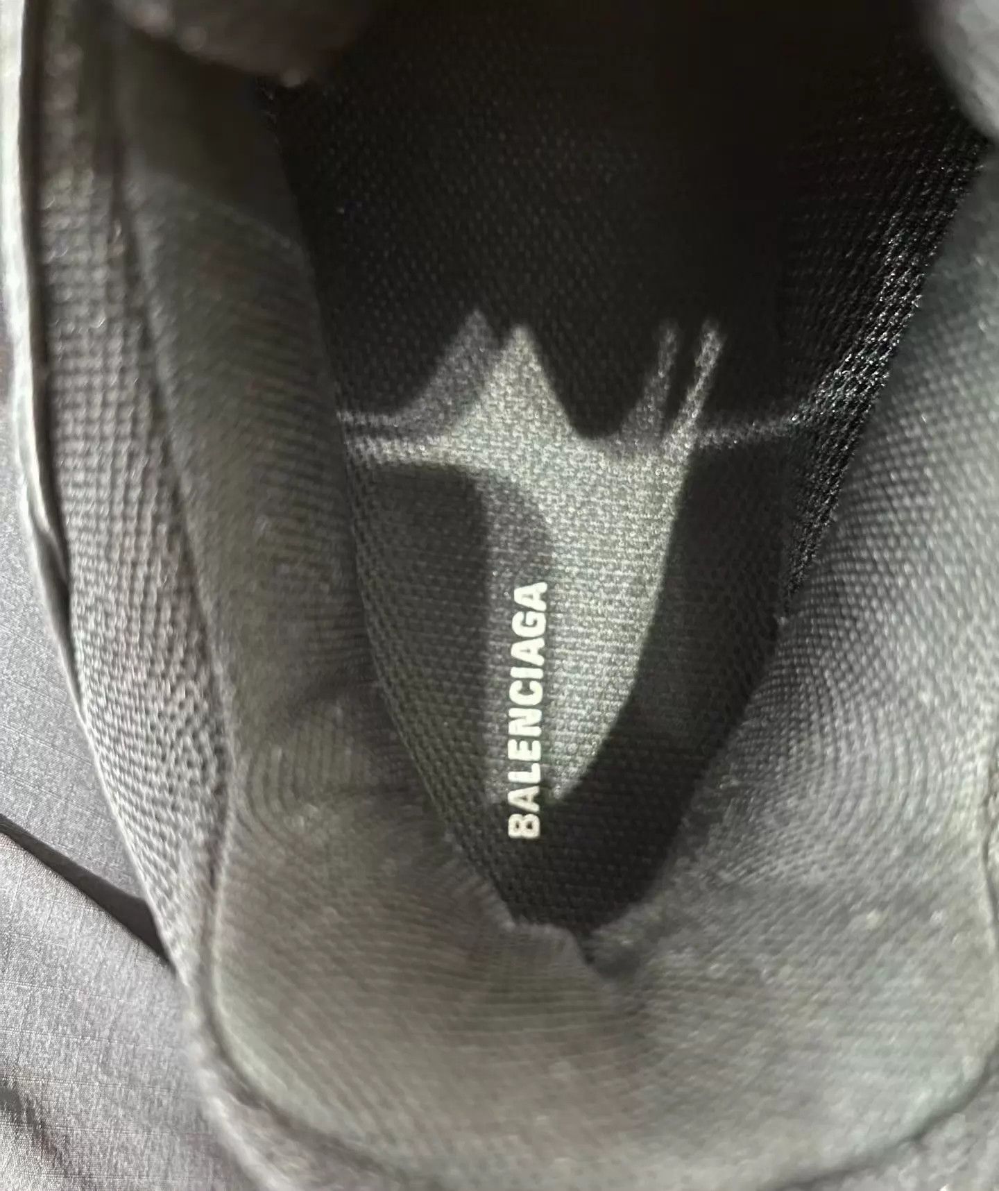 Balenciaga Balenciaga Triple S New Black Air Dad Sneaker 42 Near Mint Size US 9 / EU 42 - 8 Thumbnail