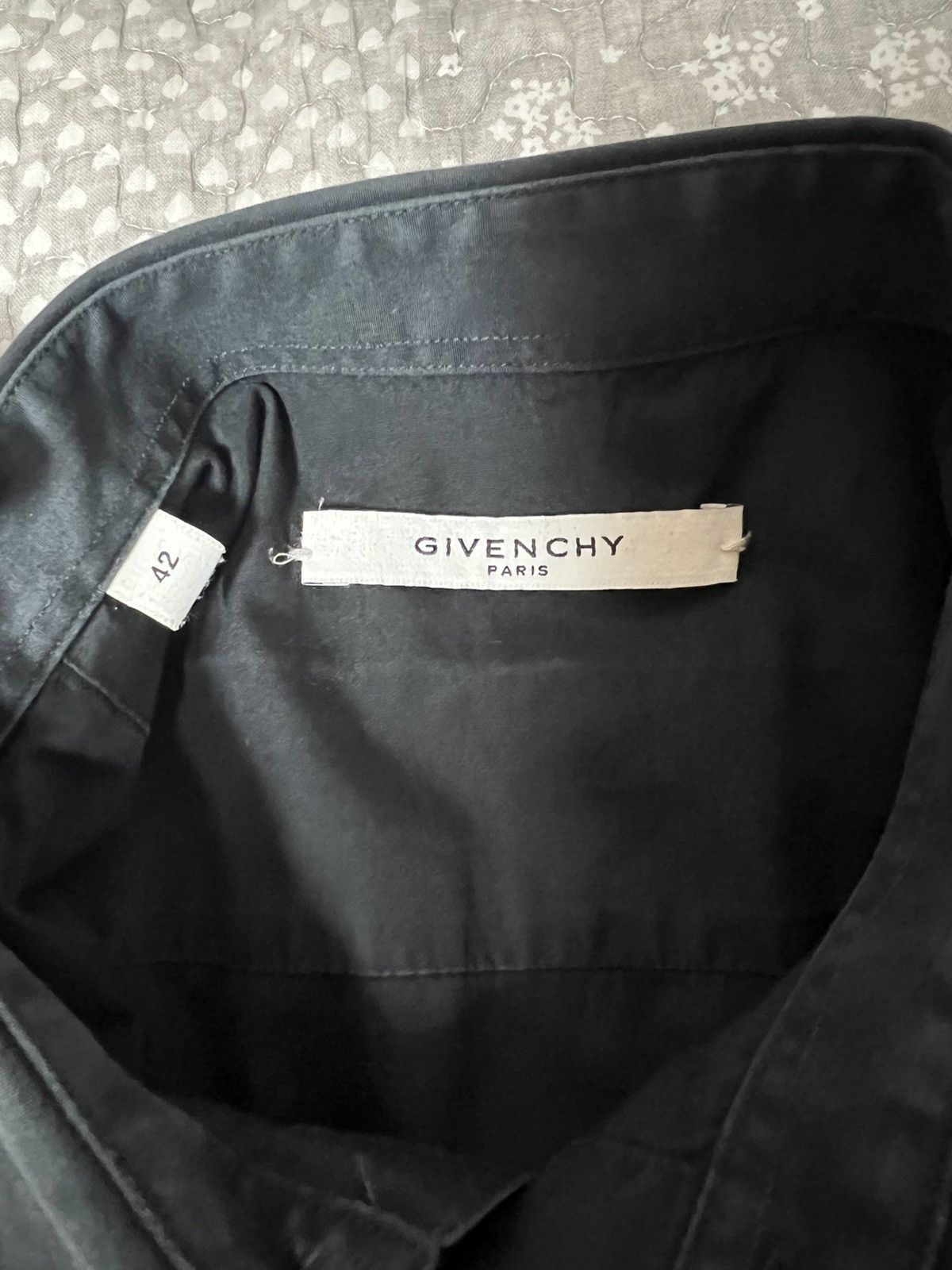 Givenchy Givenchy rottweiler button up shirt 42 Size US L / EU 52-54 / 3 - 4 Thumbnail