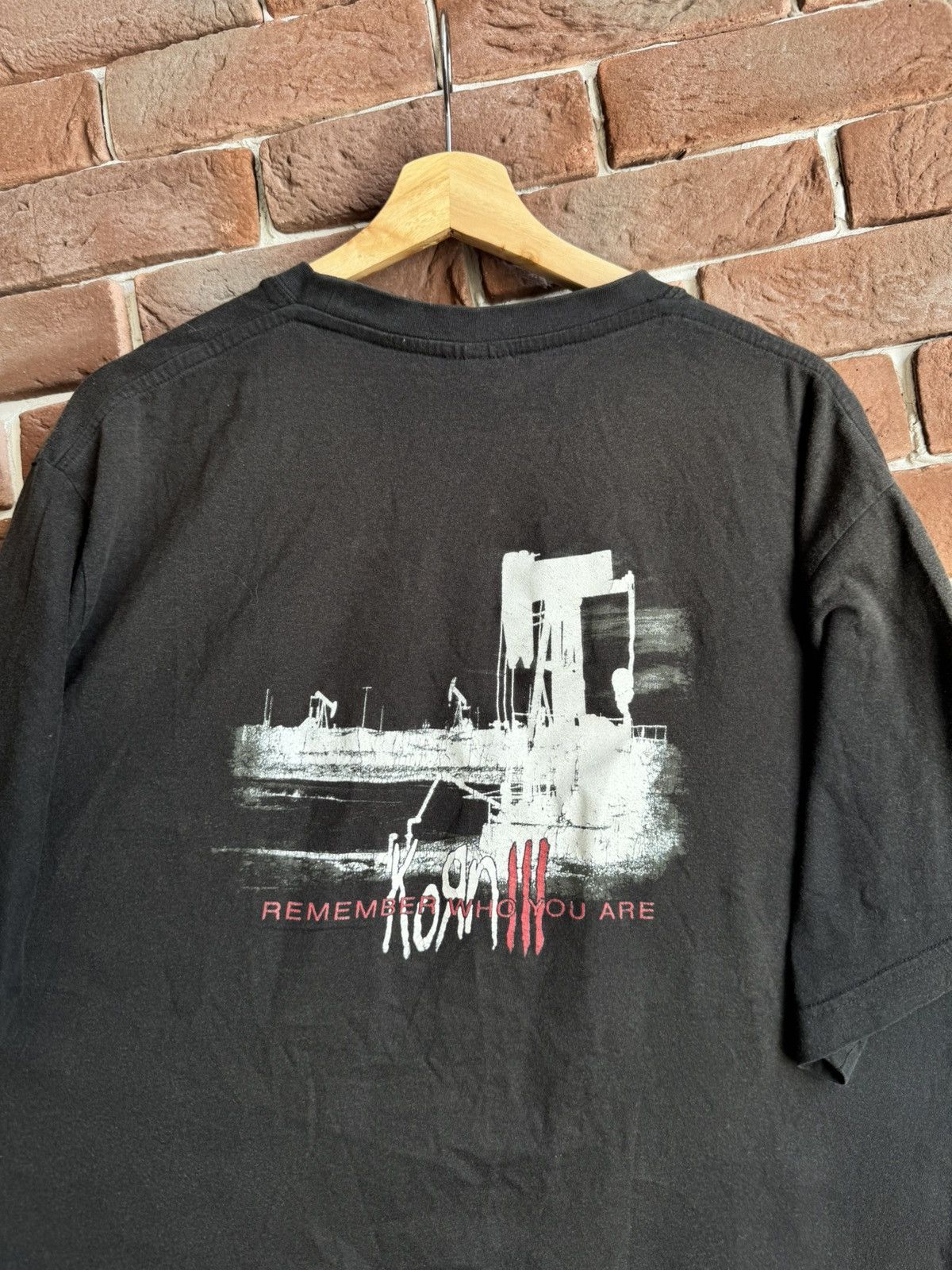 Vintage Vintage 00s Korn Tee Remember Who You Are Nu Metal Band Tee Size US XL / EU 56 / 4 - 10 Thumbnail