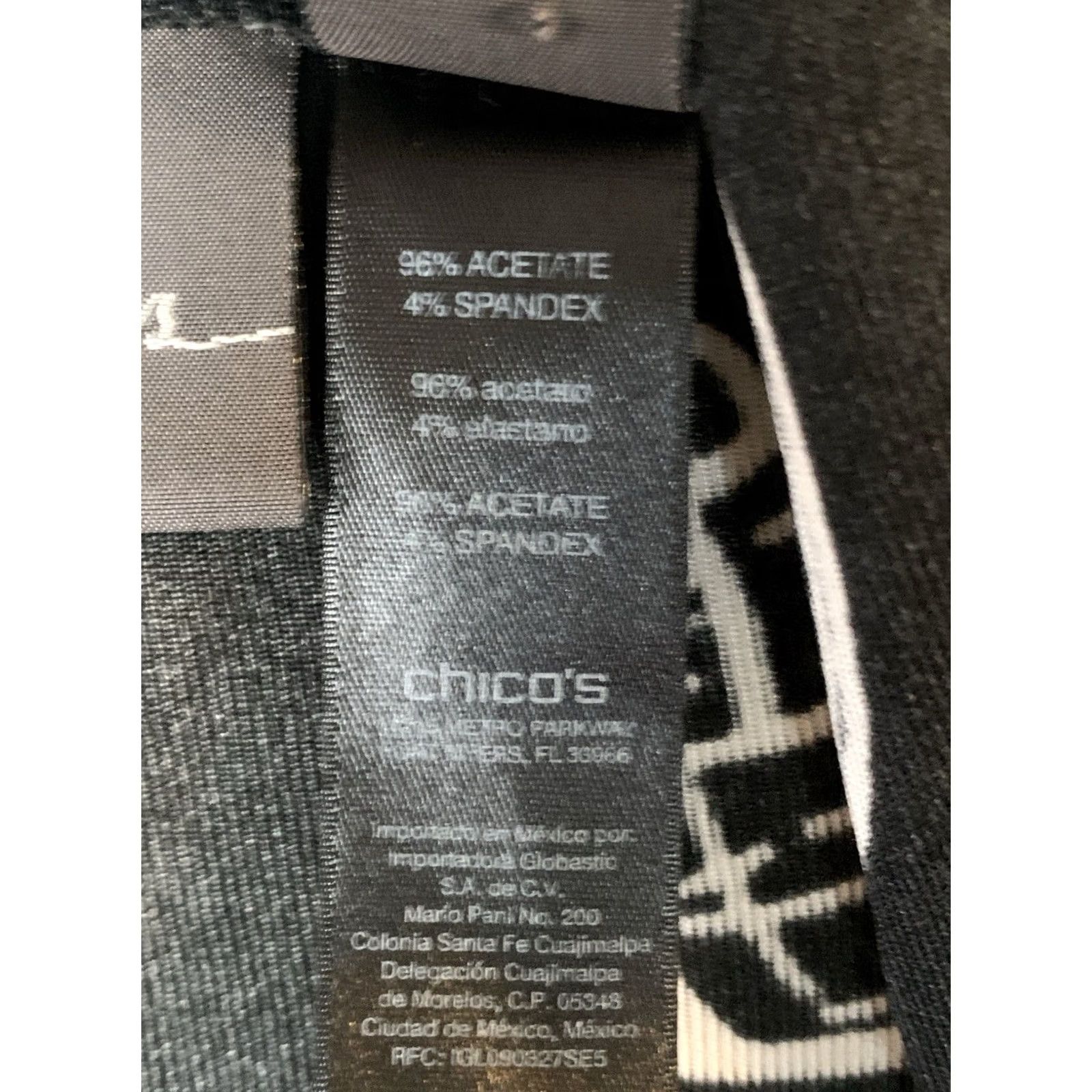 Vintage VINTAGE Chico’s Travelers Cardigan Womans Sz Medium Black Shell Print Slinky Open Front Size M / US 6-8 / IT 42-44 - 5 Thumbnail