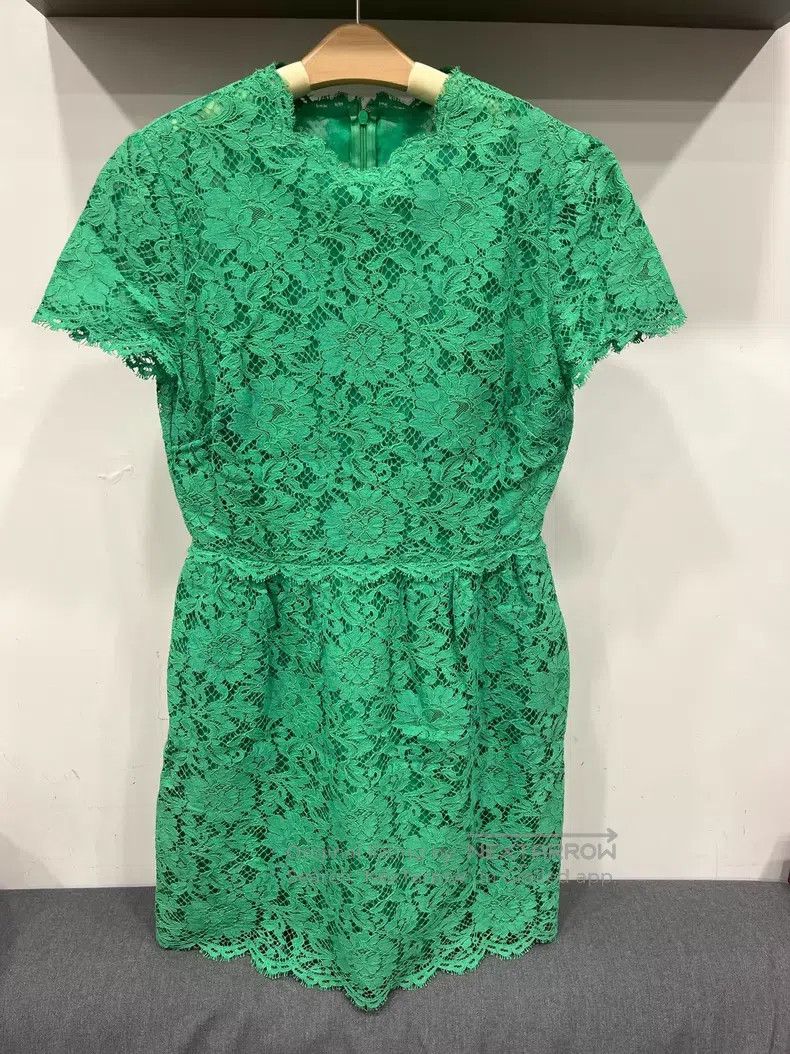 Valentino Valentino Green lace dress Size M / US 6-8 / IT 42-44 - 1 Thumbnail
