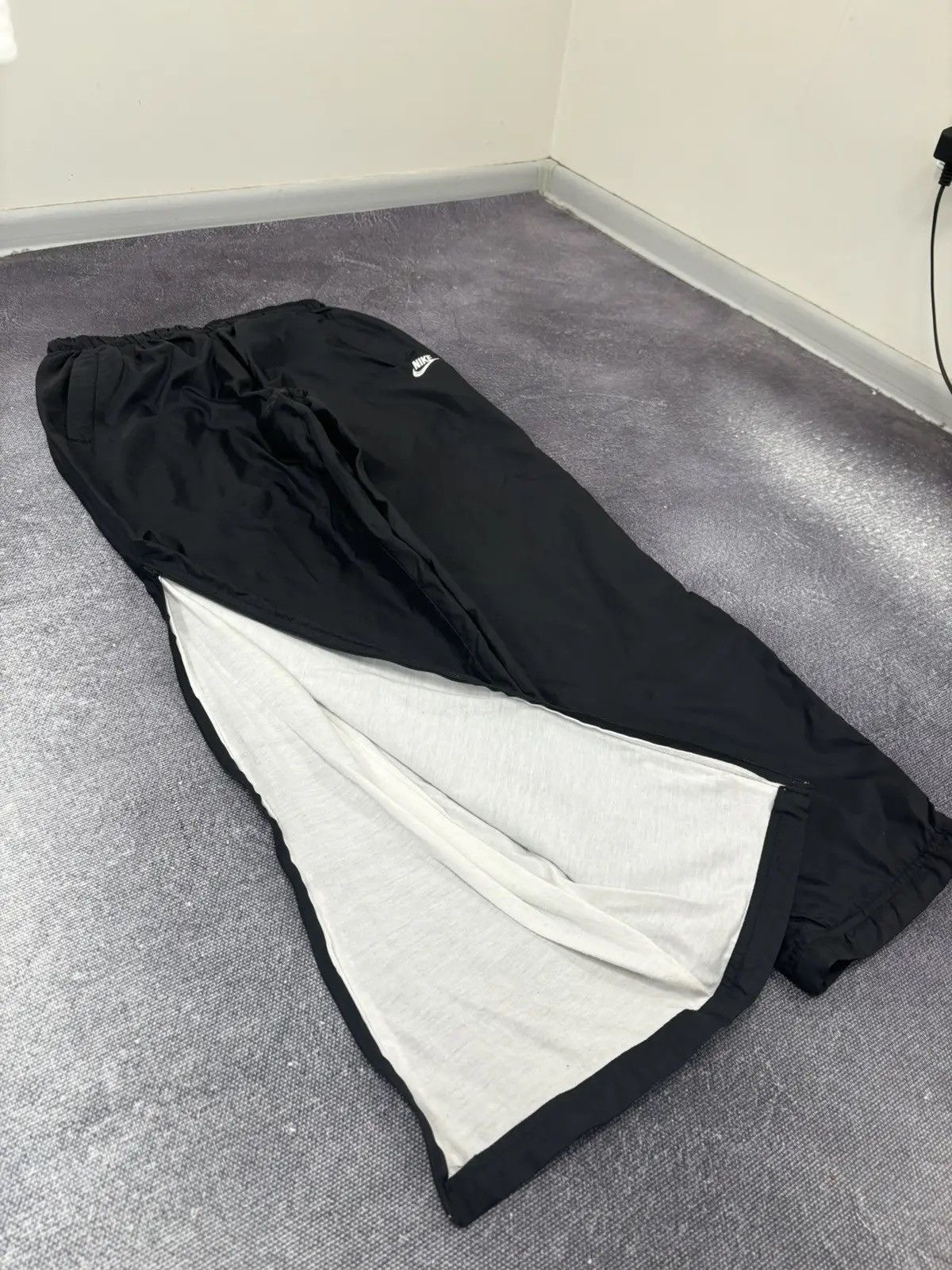 Nike × Vintage Vintage 90s Nike Y2K Drill Side Zip Retro Nylon Track Pants Size US 34 / EU 50 - 5 Thumbnail