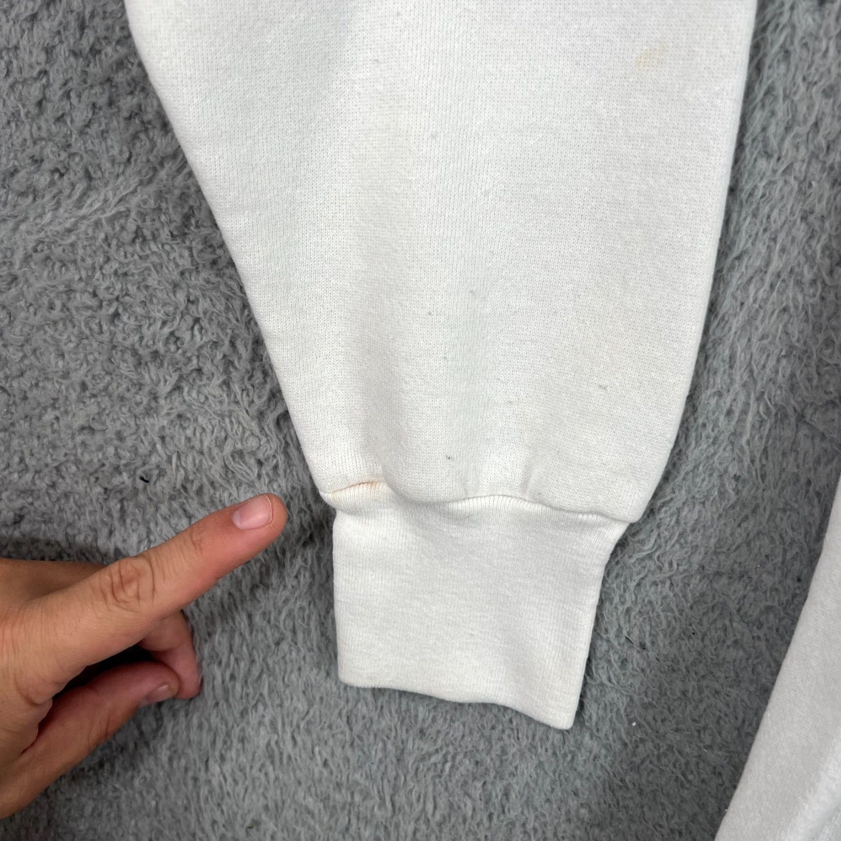 Delta VINTAGE Delta Religious Sweatshirt Large Men 90s Jesus Christian Graphic Print White Fleece Size US L / EU 52-54 / 3 - 4 Thumbnail
