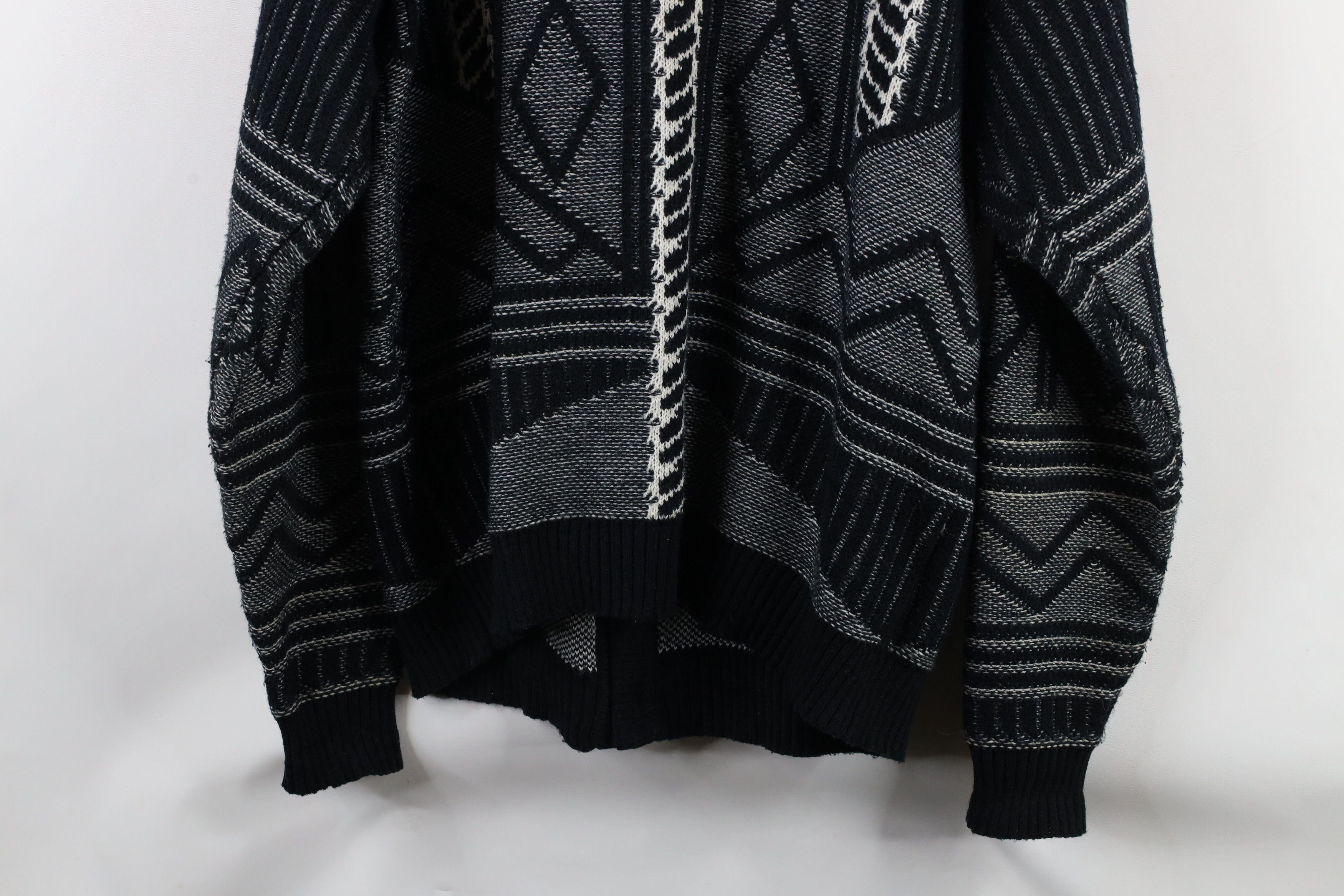 Vintage Vintage 90s Coogi Style Knit Cosby Cardigan Sweater Acrylic Size US L / EU 52-54 / 3 - 10 Thumbnail