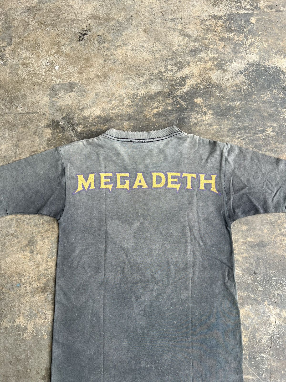 Band Tees Distressed Vintage Megadeth Cryptic Writings Band Tees Size US S / EU 44-46 / 1 - 11 Thumbnail