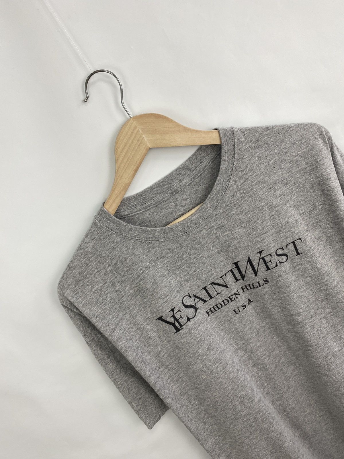 4GSELLER Ye Saint West Hidden Hills USA Kanye West Print logo Size US L / EU 52-54 / 3 - 6 Thumbnail